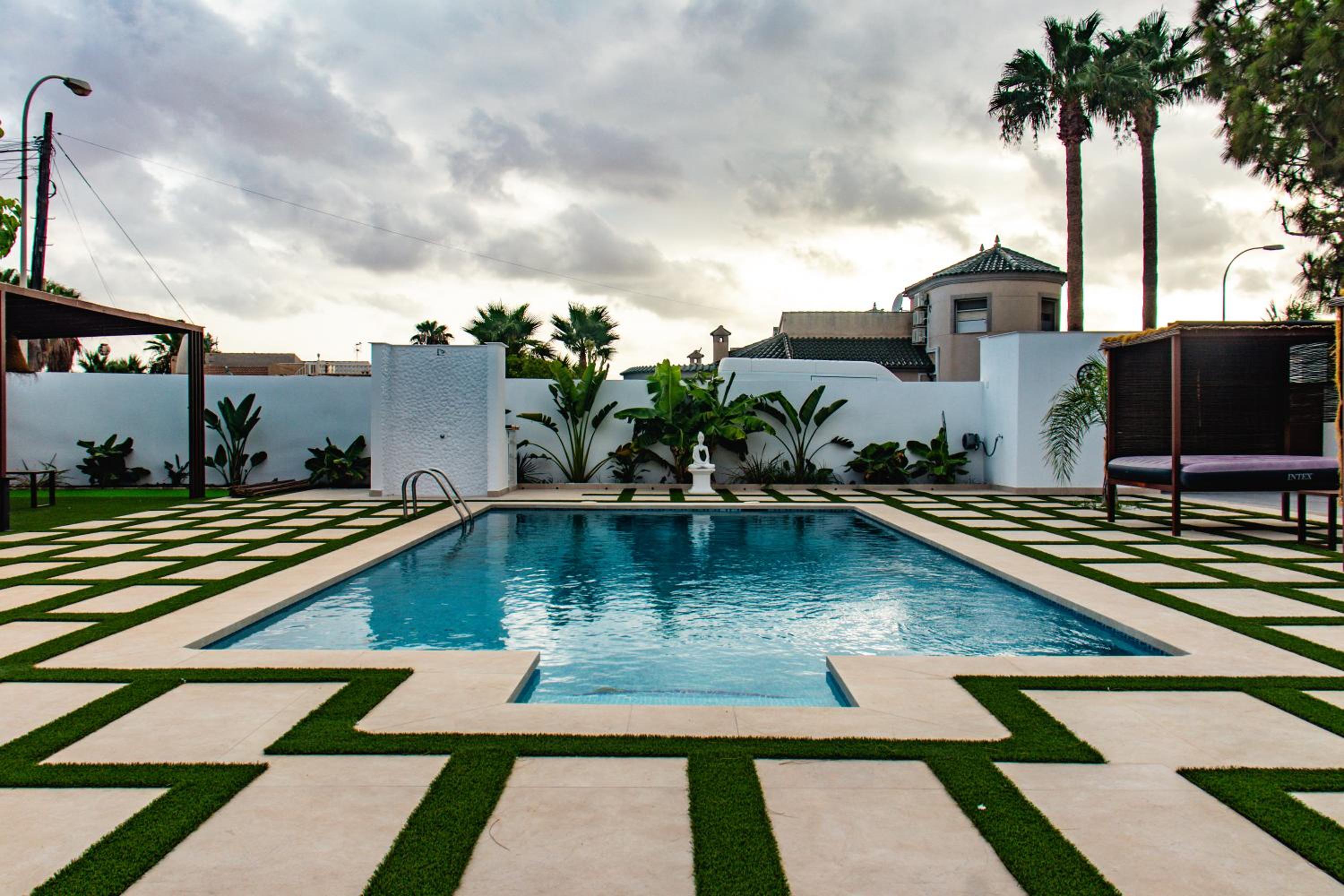 White Villa Deluxe