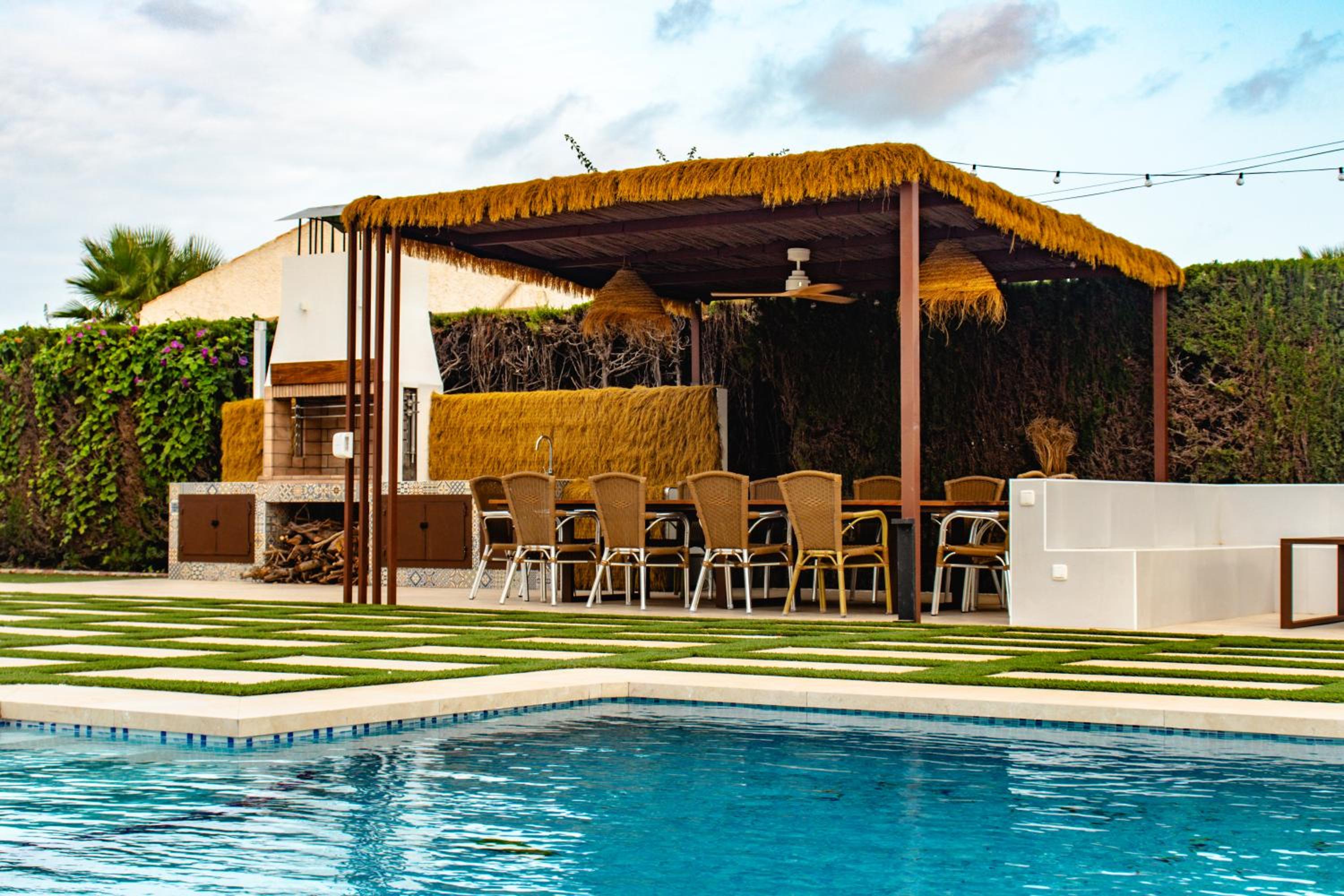 White Villa Deluxe