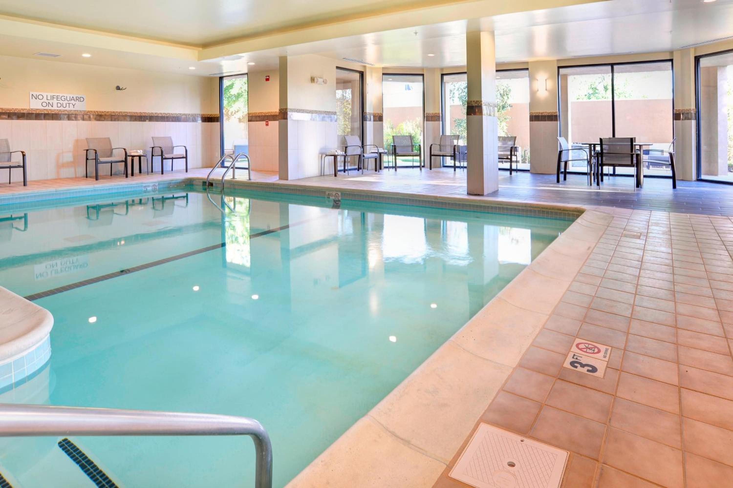 Kokomo Vacations - Courtyard by Marriott Kokomo - Property Image 4