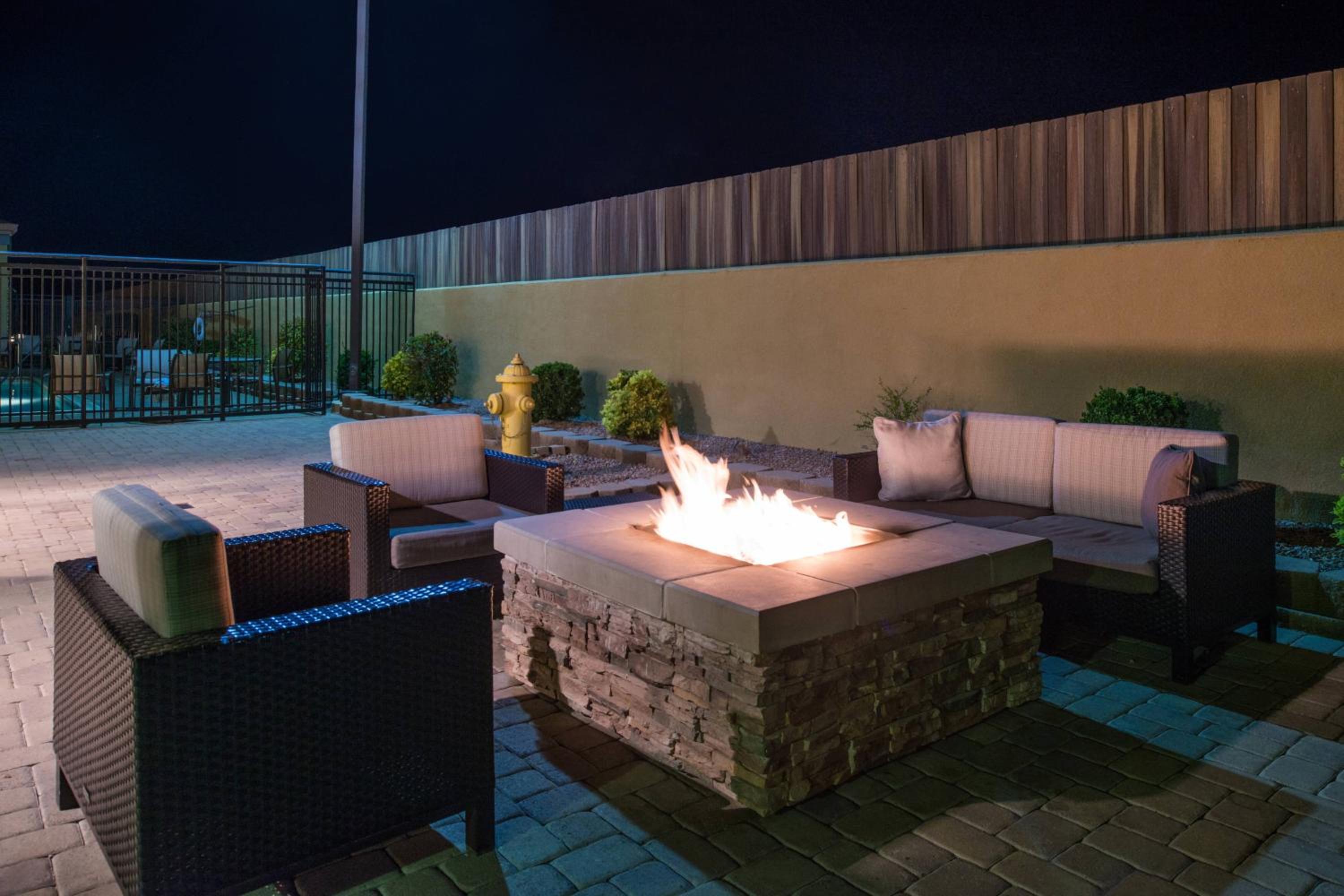 Courtyard by Marriott Victorville Hesperia