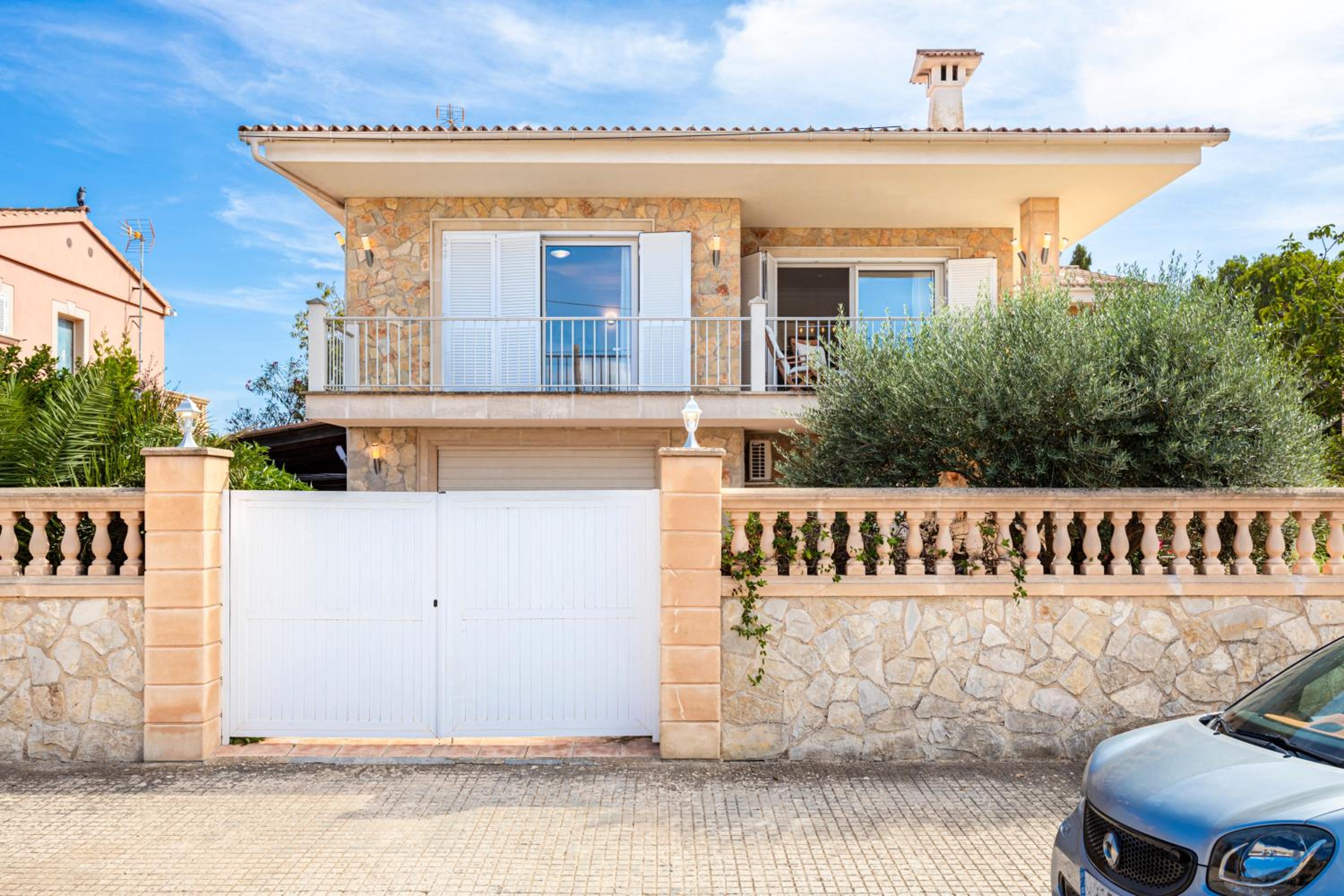 Ferienhaus Villa Ines Pool, BBQ, Homeoffice view 3