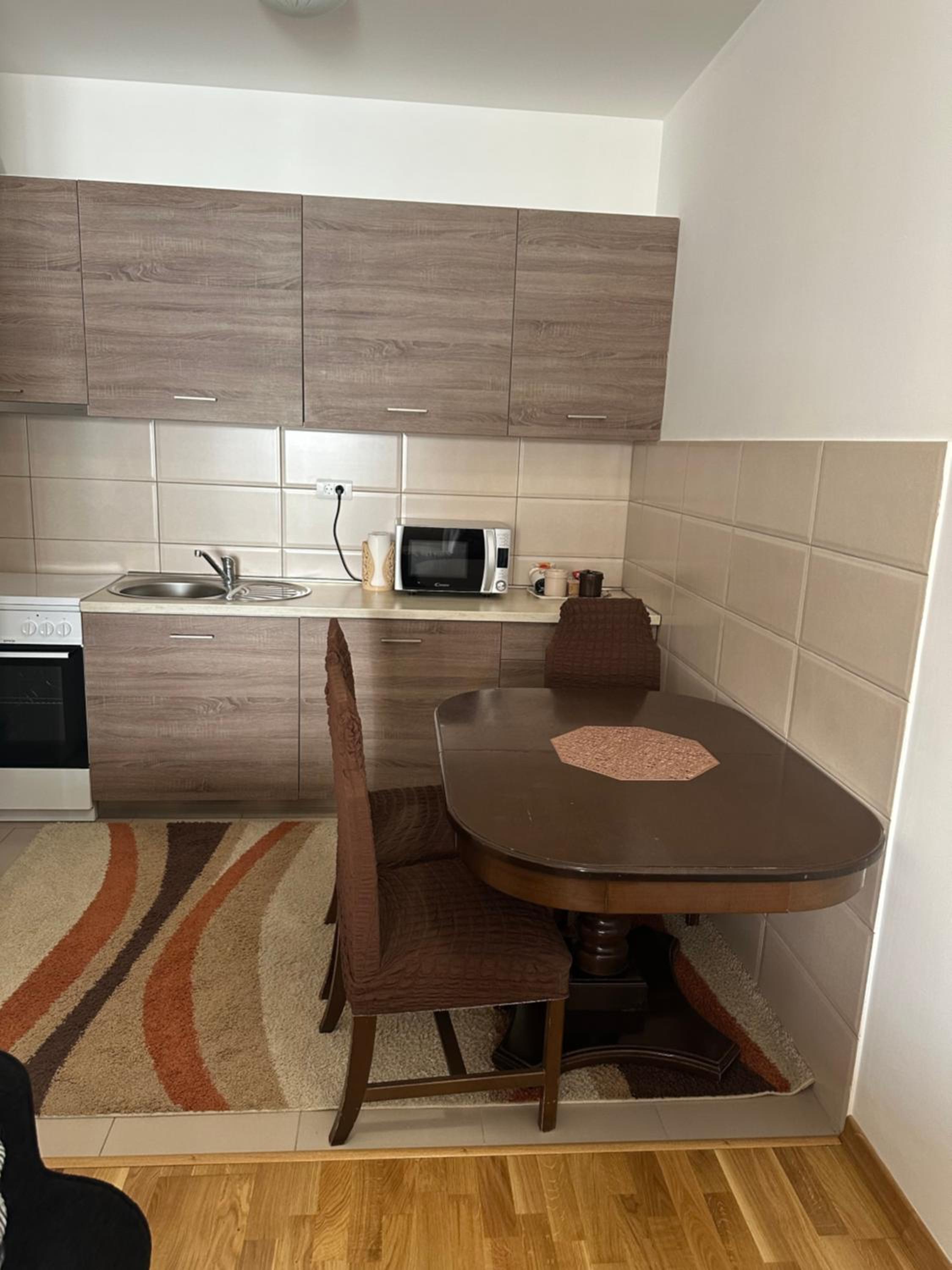 Viktor Apartman