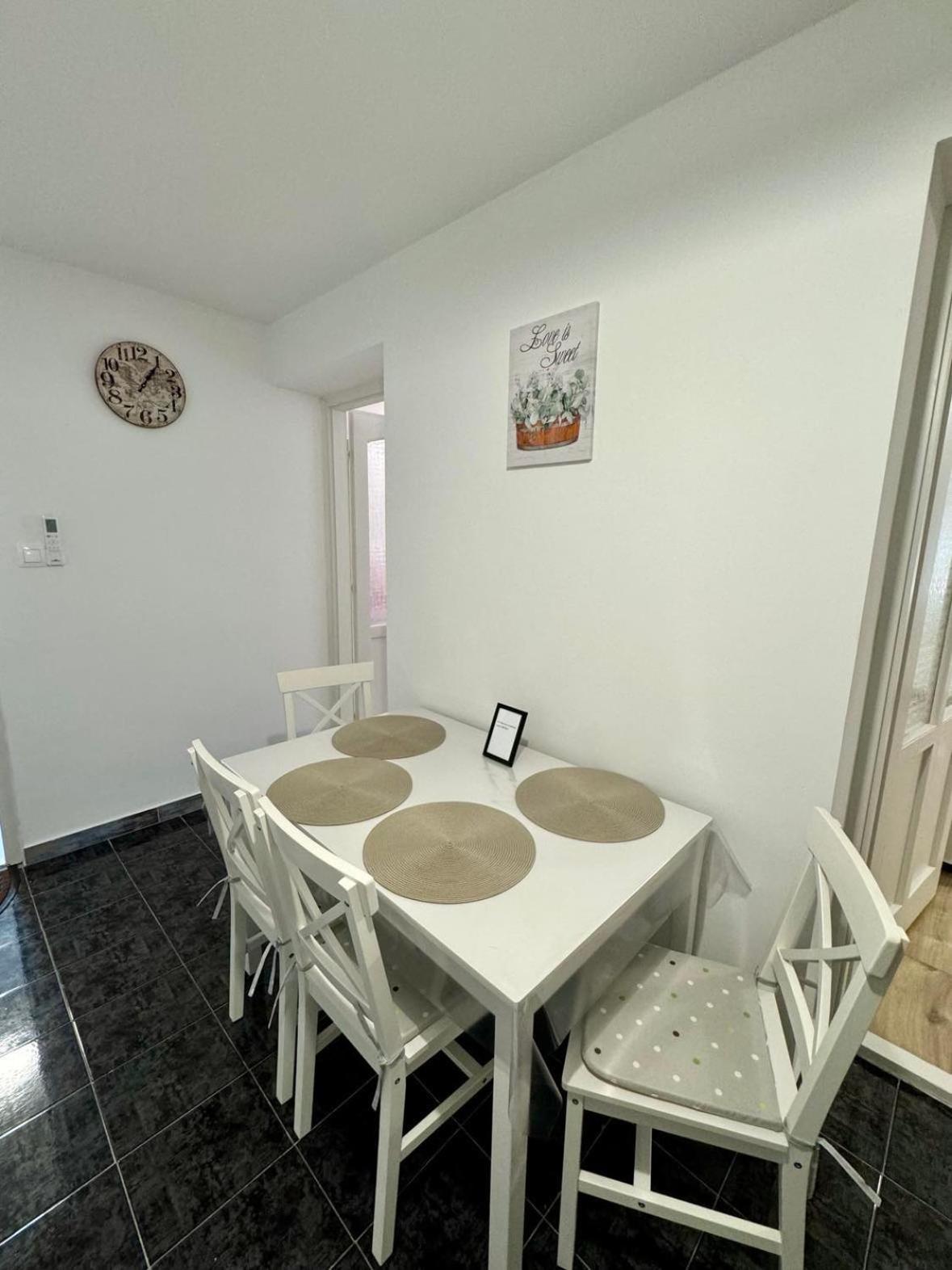 Nyugalom Szigete Apartmanok