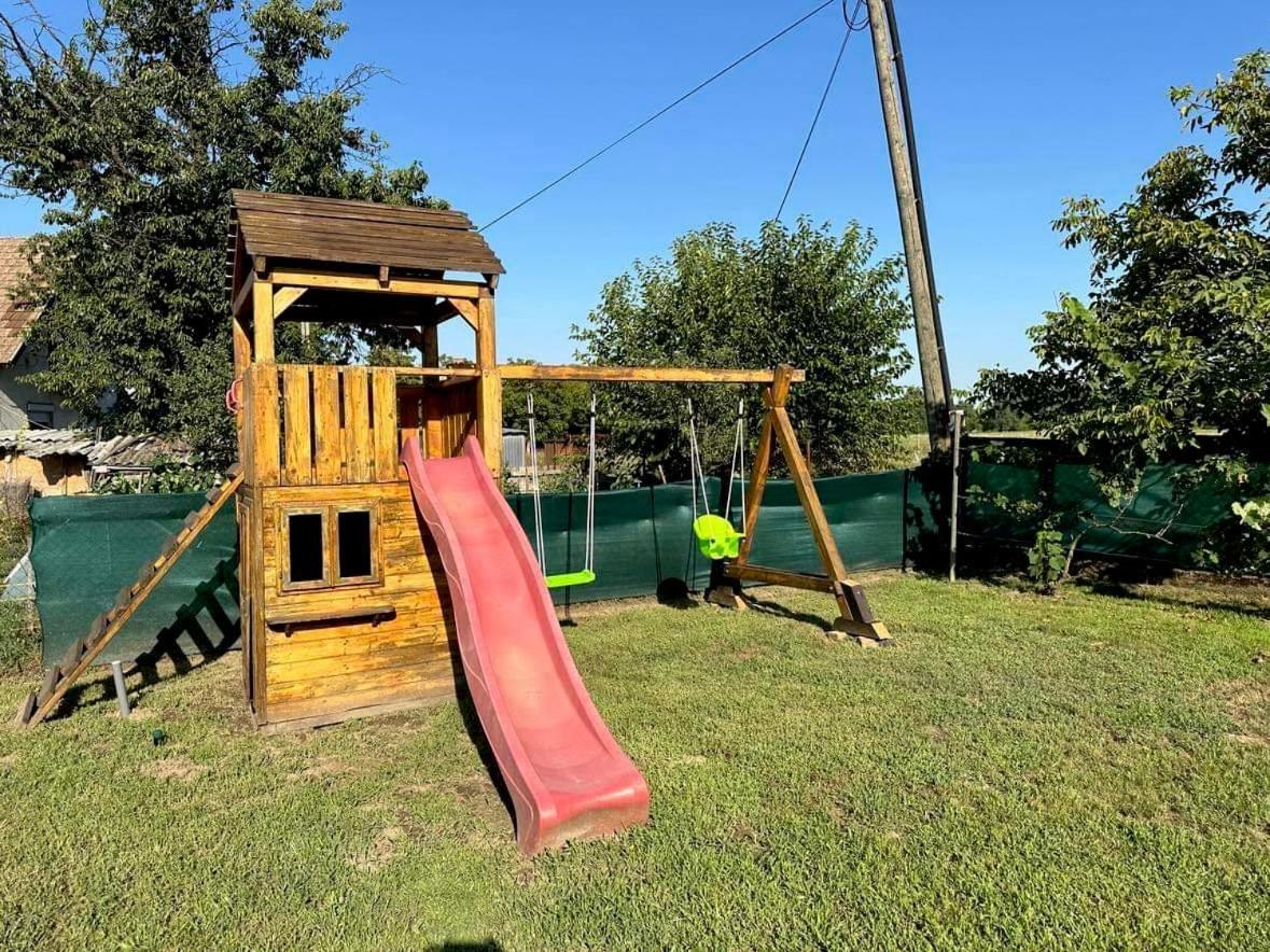 Nyugalom Szigete Apartmanok