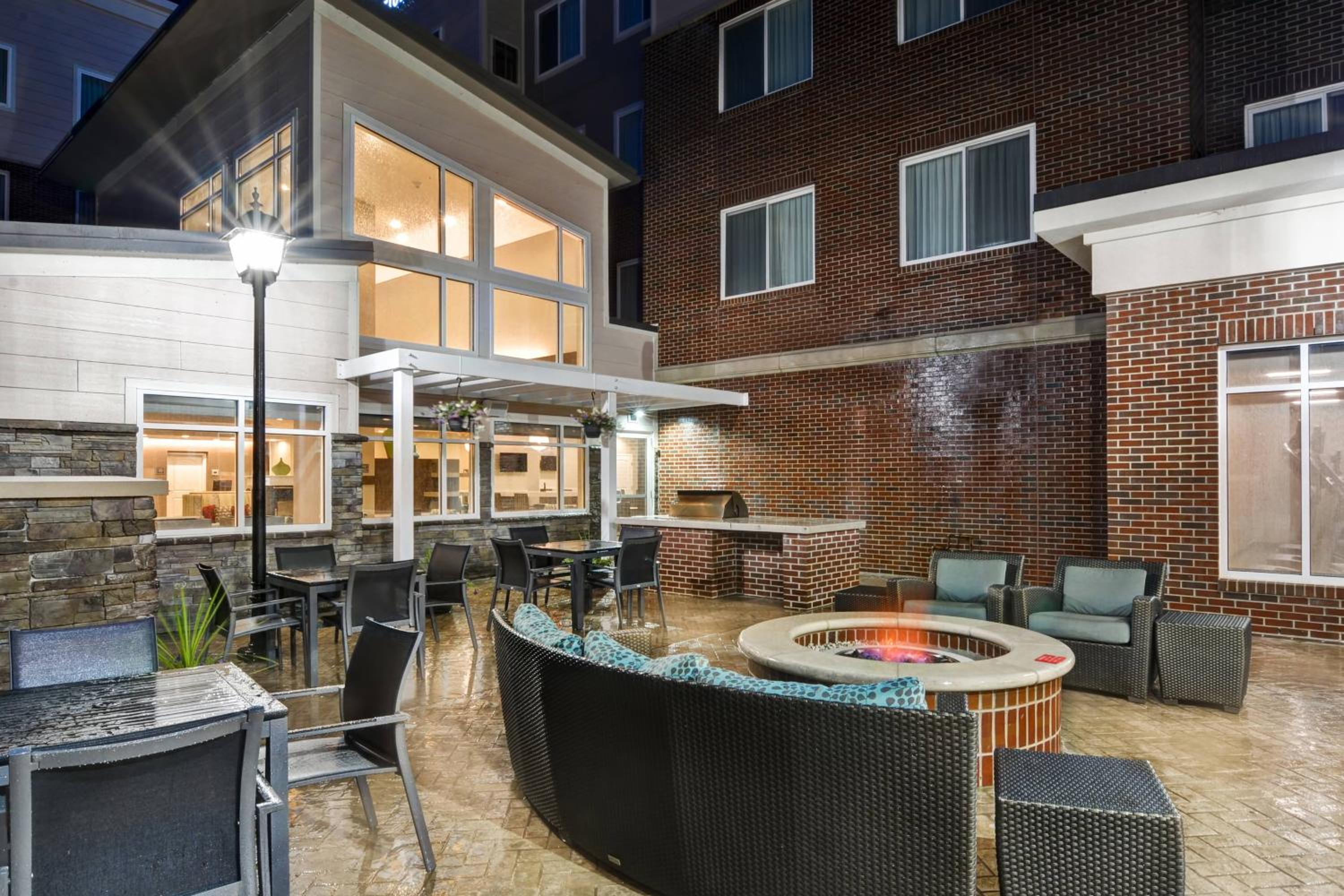 Glendale Vacations - Residence Inn by Marriott Milwaukee North/Glendale - Property Image 1