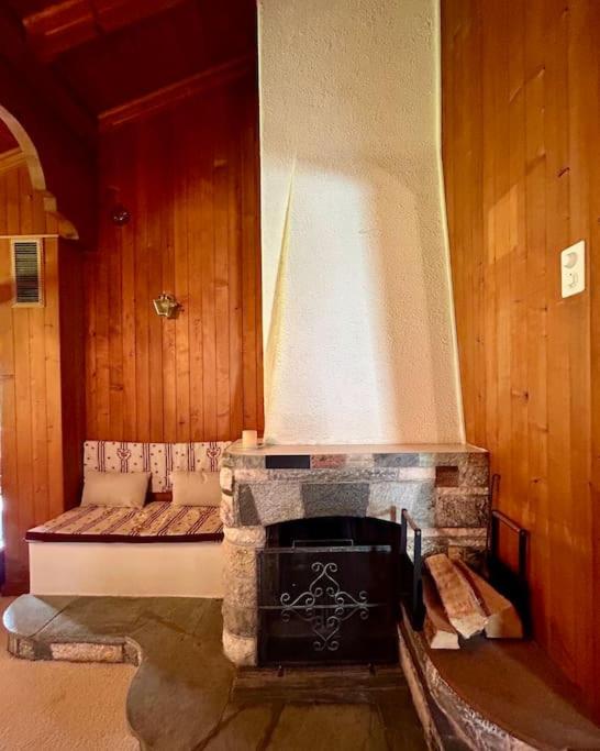 Peace & comfort - Great views and location