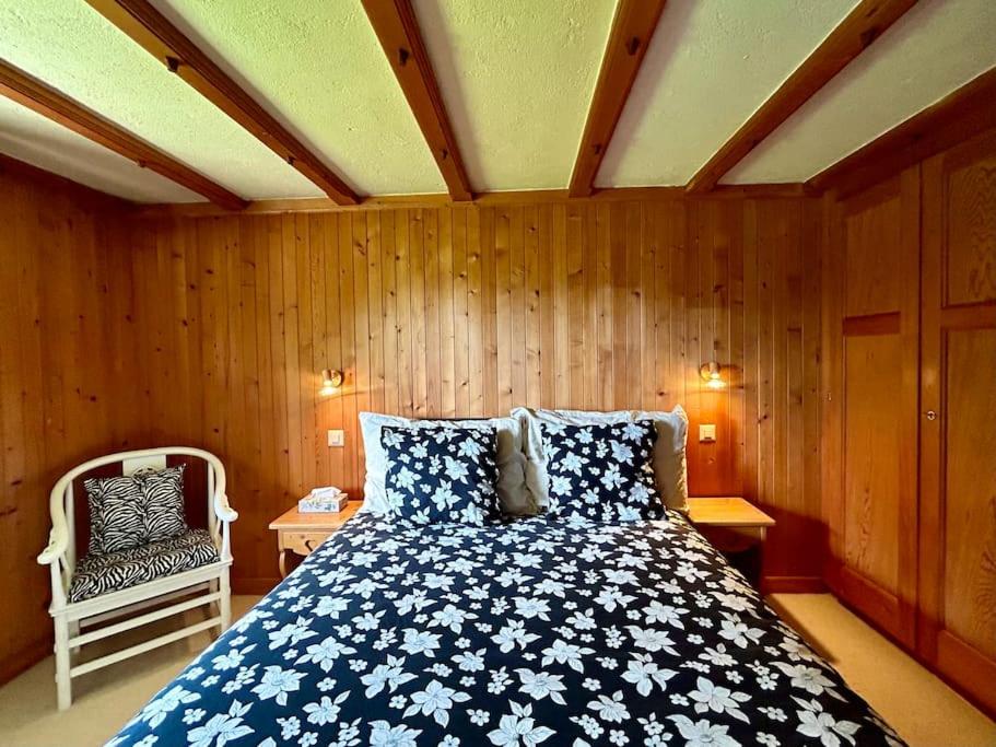 Peace & comfort - Great views and location