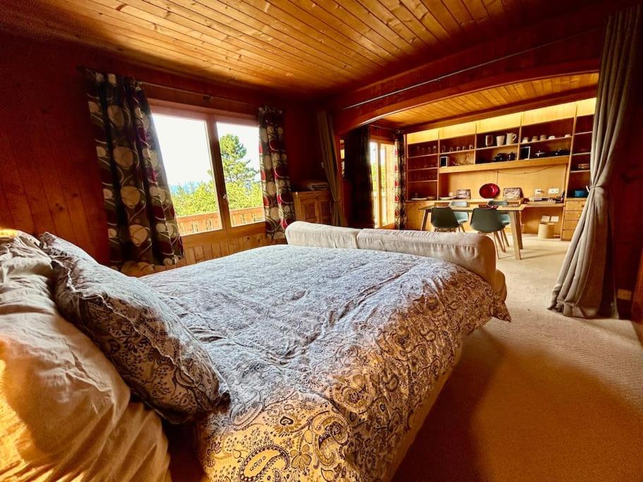 Peace & comfort - Great views and location