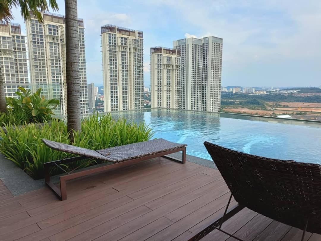 2 bedrooms Aurora Place Pavilion Bukit Jalil - 3 Mins to Stadium Axiata
