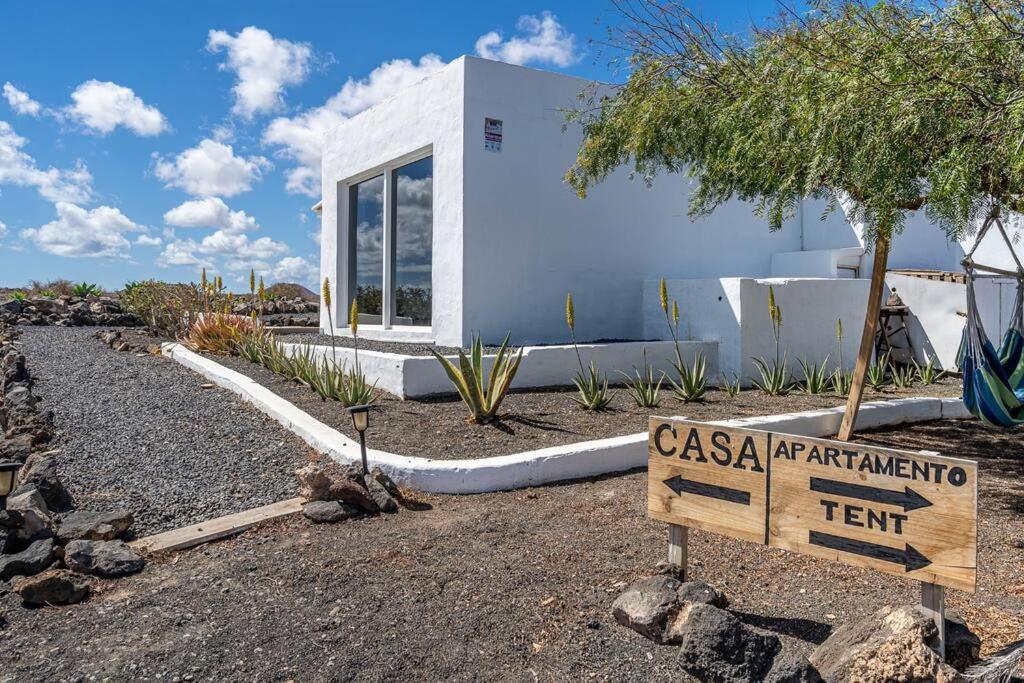 Ocean - Volcano House view 3