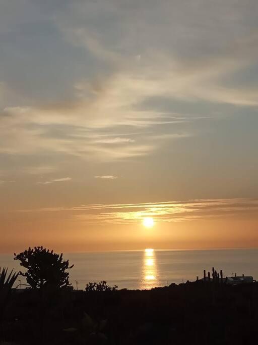 Ocean - Volcano House view 5
