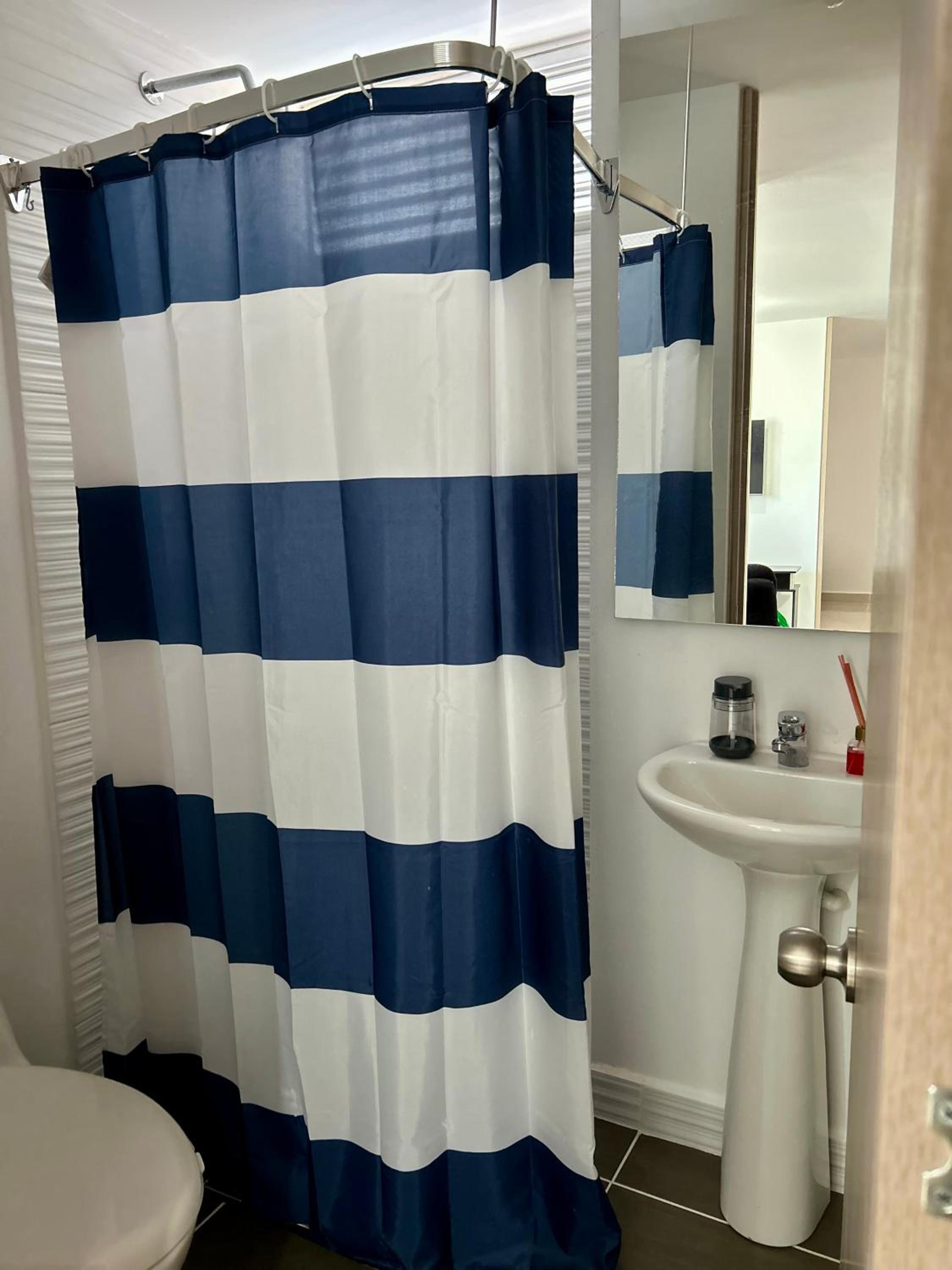 Moderno Apartamento en Peña Azul Aldea Ricaurte Cerca de Carulla Popsi y Club Puerto Peñalisa piso 3
