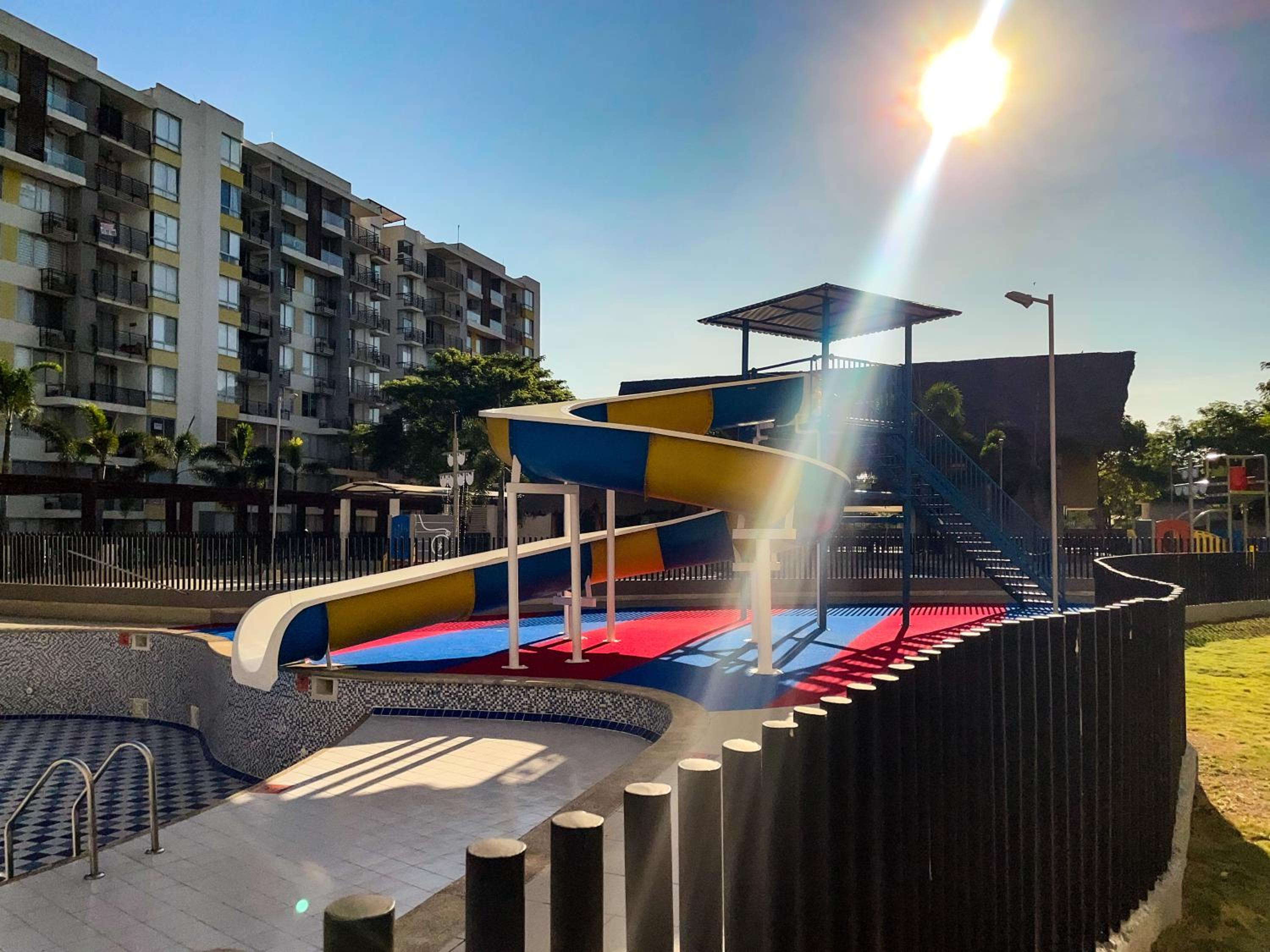 Moderno Apartamento en Peña Azul Aldea Ricaurte Cerca de Carulla Popsi y Club Puerto Peñalisa piso 3