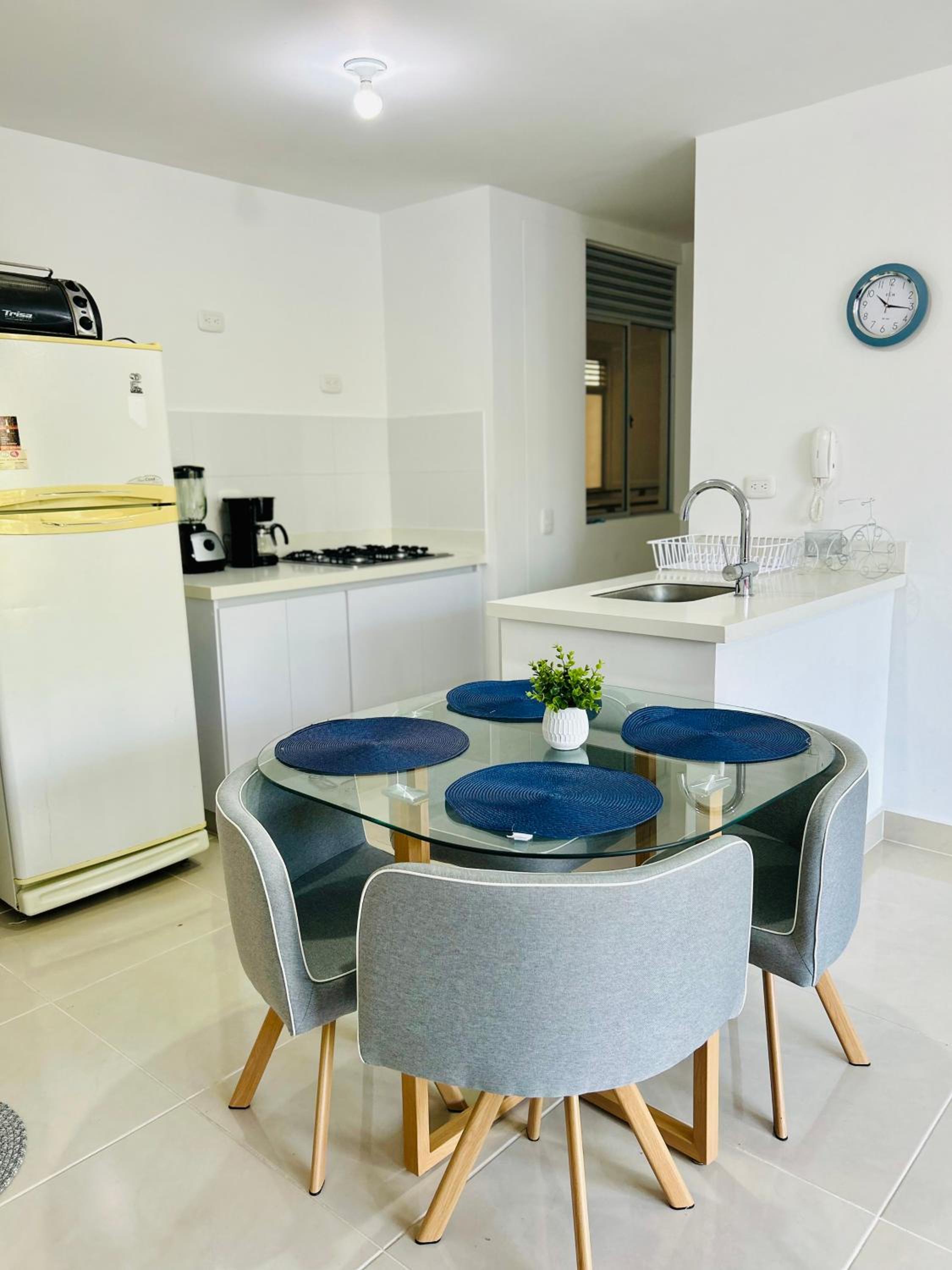 Moderno Apartamento en Peña Azul Aldea Ricaurte Cerca de Carulla Popsi y Club Puerto Peñalisa piso 3