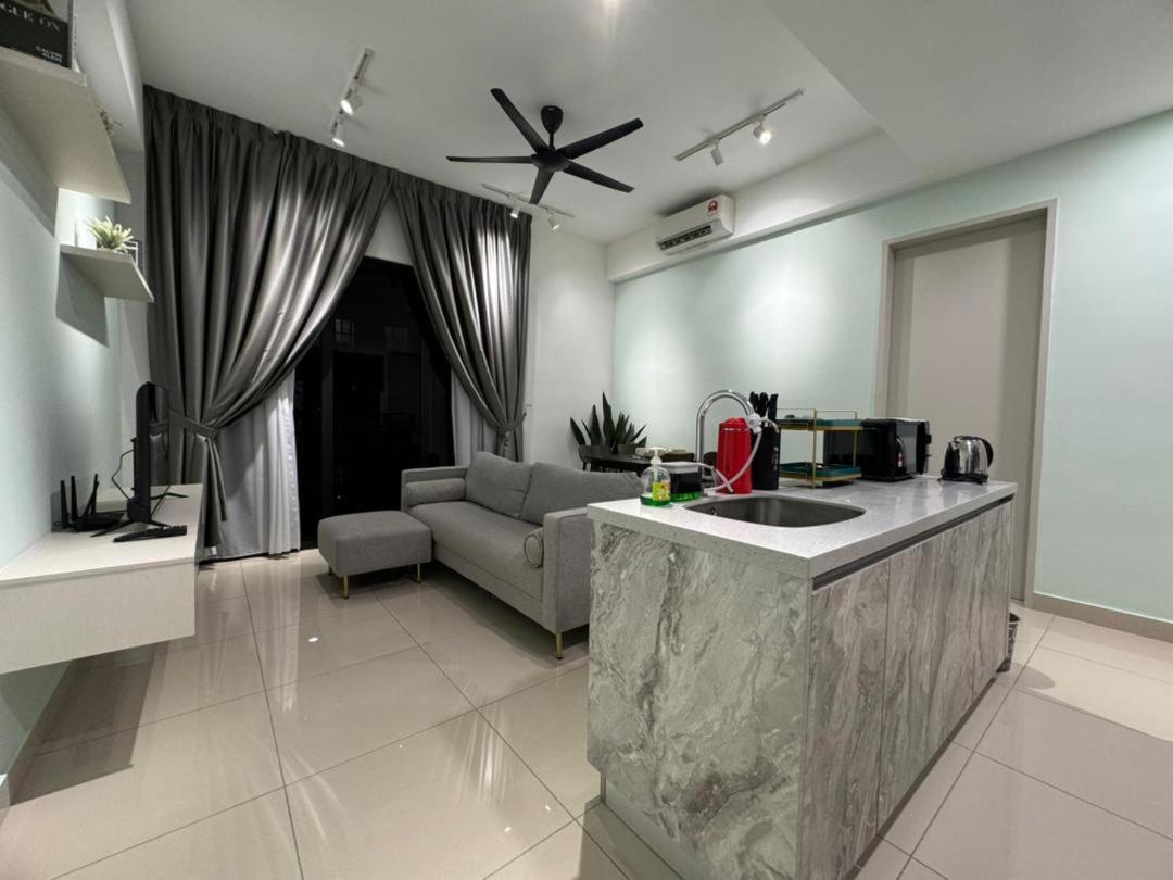 TRION 2, KLCC TRX IKEA at Chan Sow Lin, Kuala Lumpur by One Guesthouse