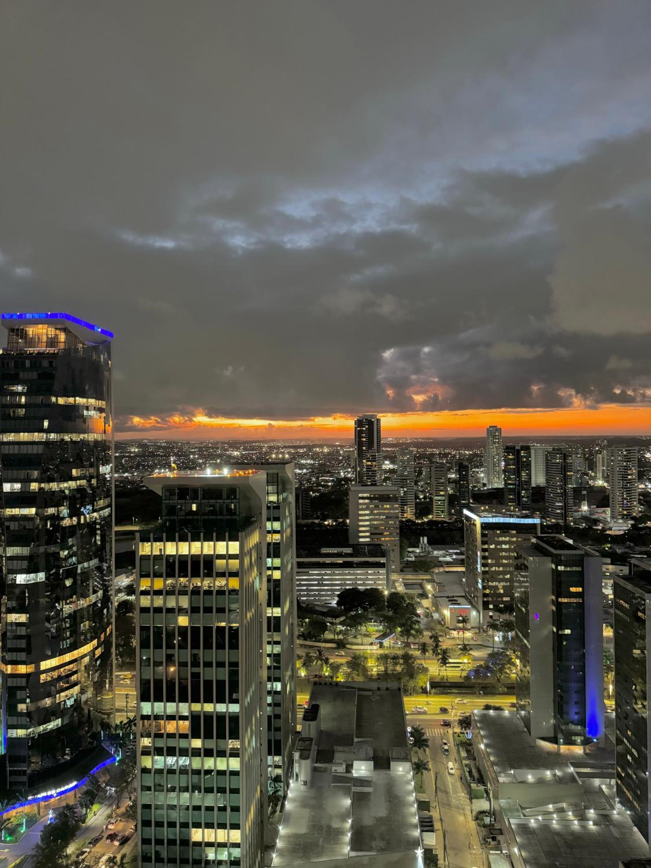 Apartamento Ilha do Leite Polo médico e empresarial