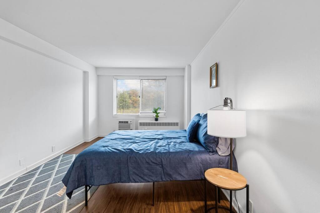 Discover St Louis Modern 3BR with Top Amenities view 3