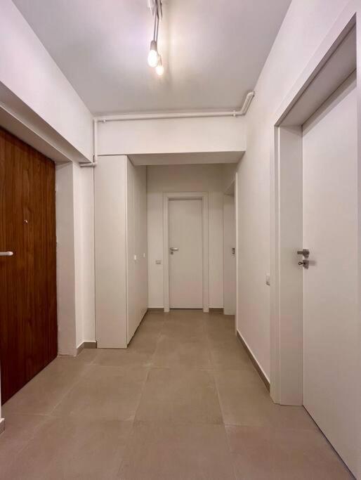 The Butterfly Suite București