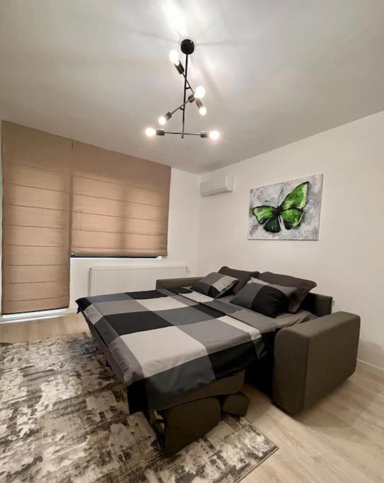 The Butterfly Suite București