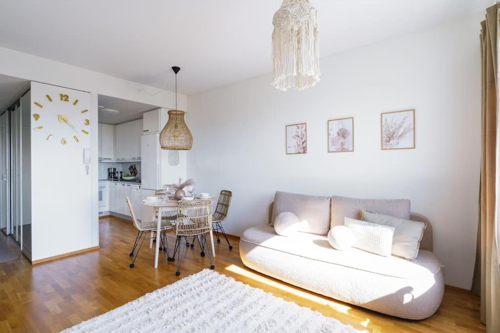 Arctic Bliss Penthouse Hosted by Hygge Host
