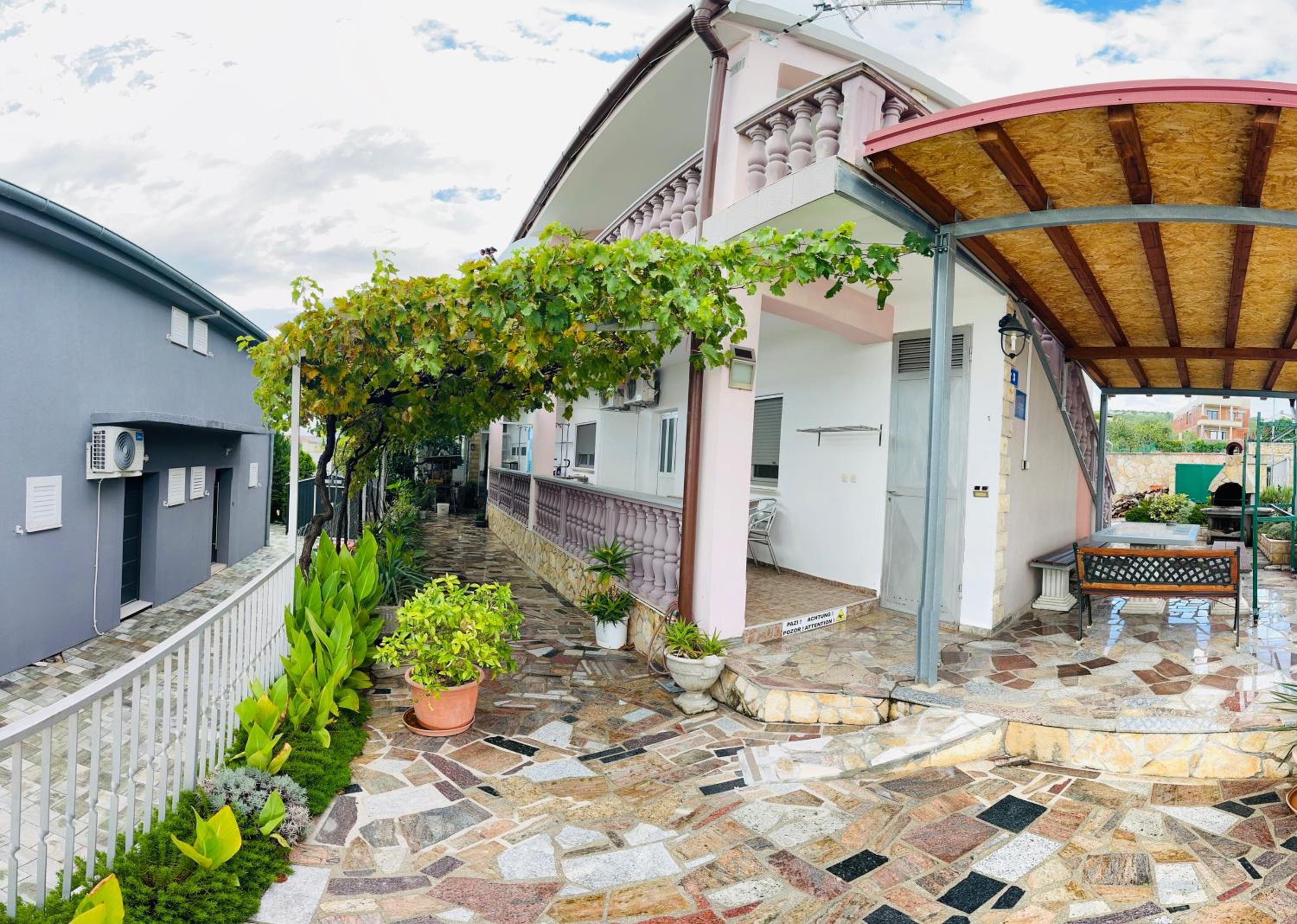 Apartmani Budiša Maslenica