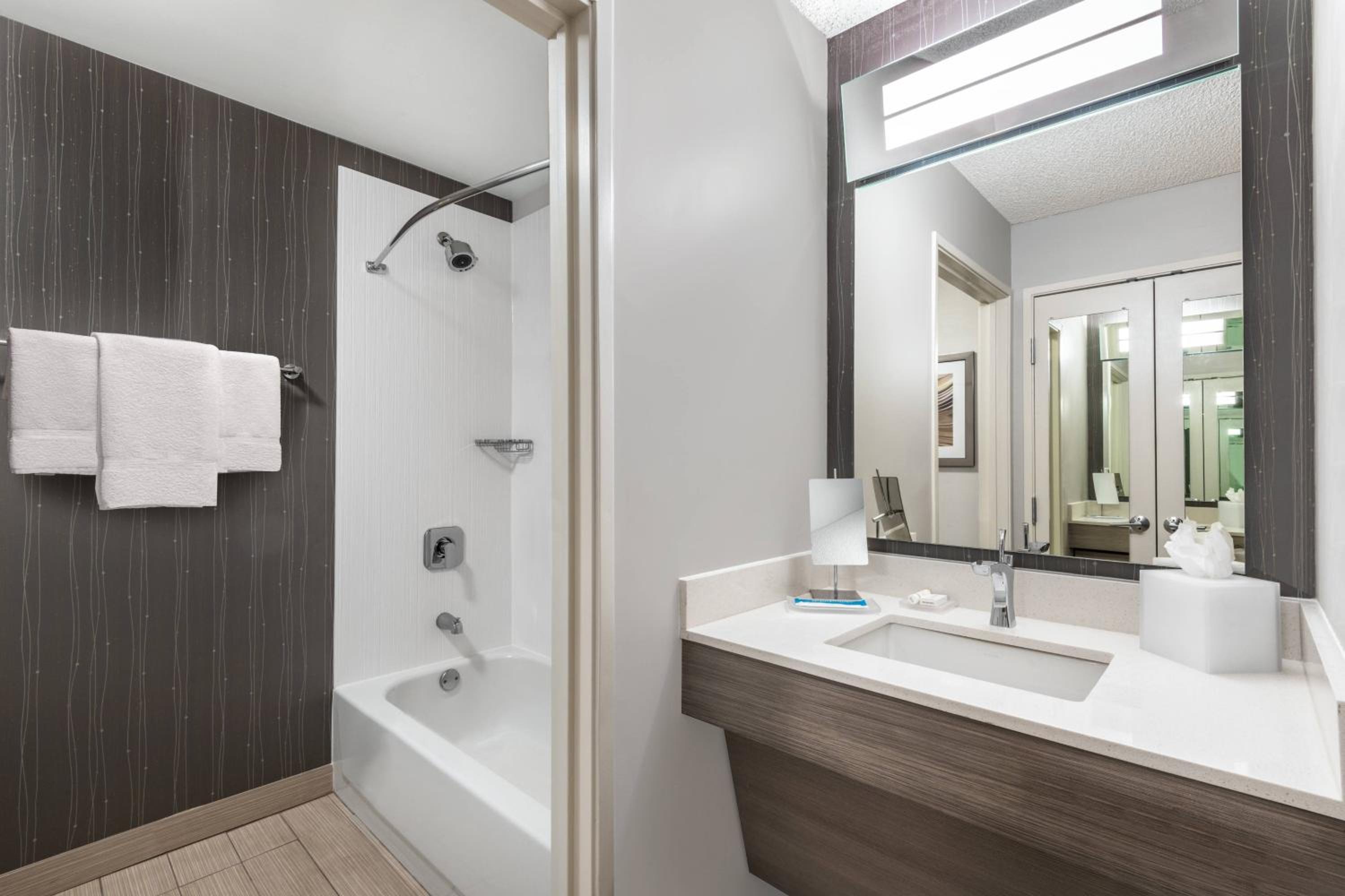 Reno Vacations - Courtyard by Marriott Reno - Property Image 30