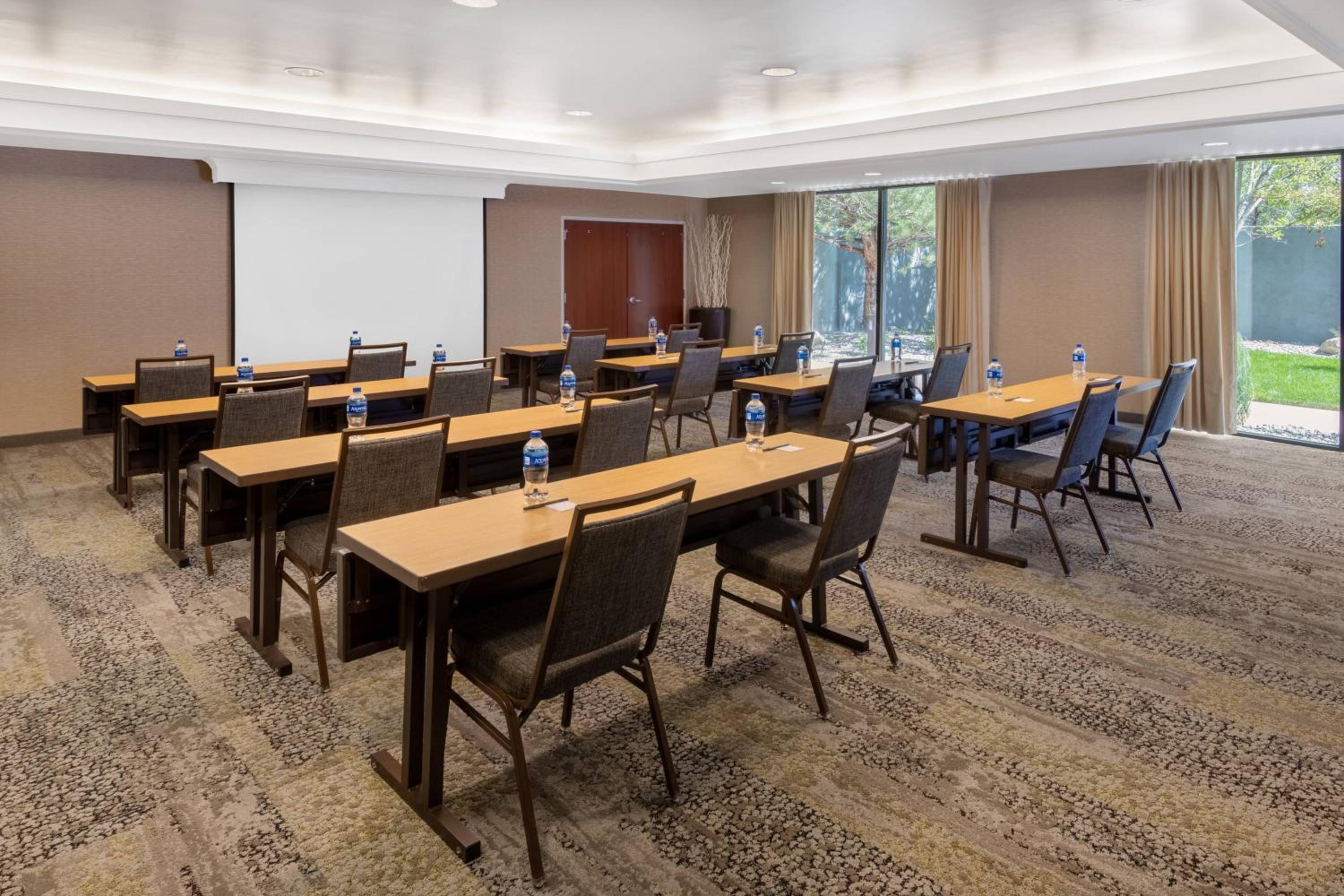 Reno Vacations - Courtyard by Marriott Reno - Property Image 21