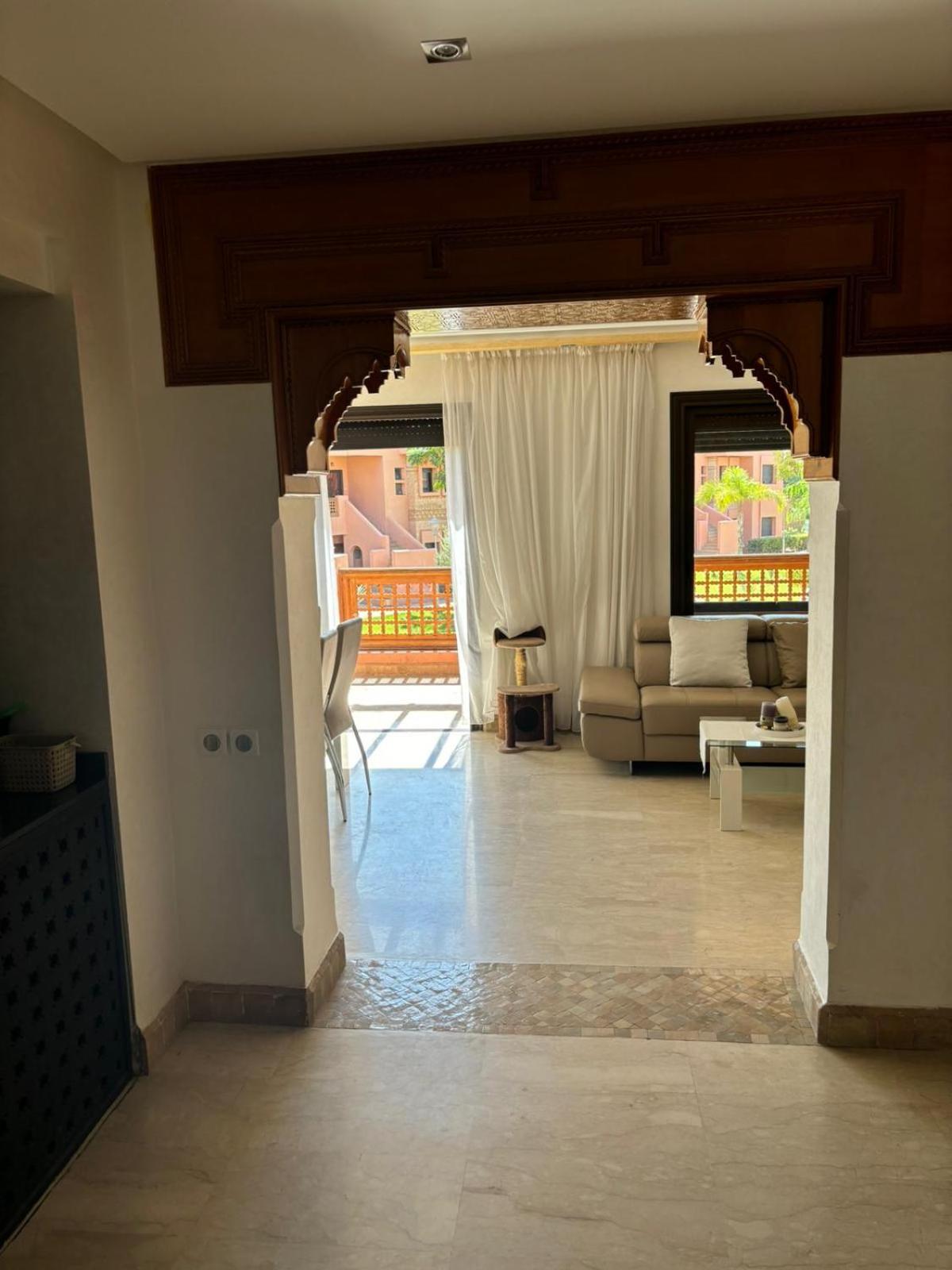 Beautiful cozy apartment with pool view 4