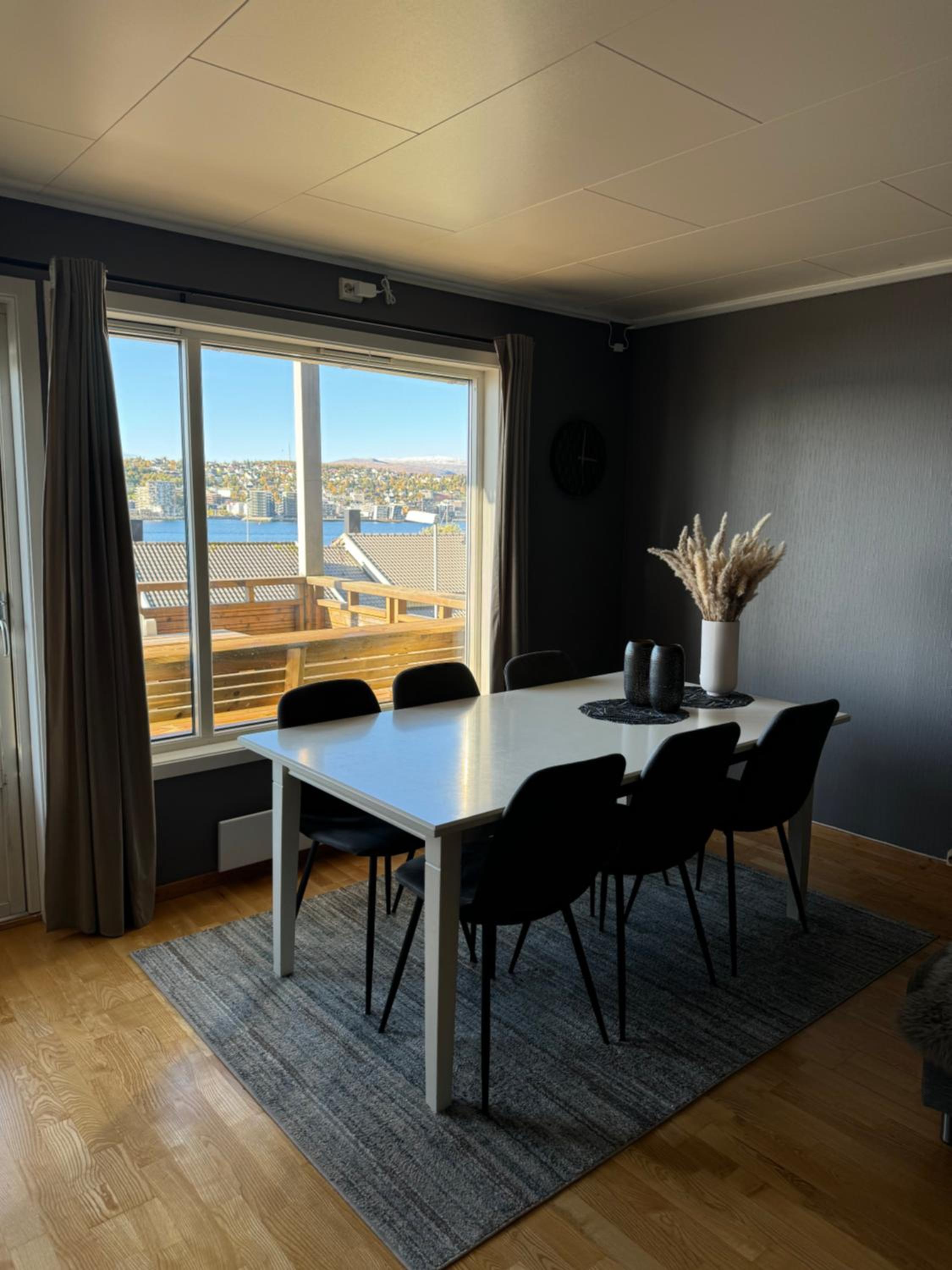 Sentral leilighet med parkering