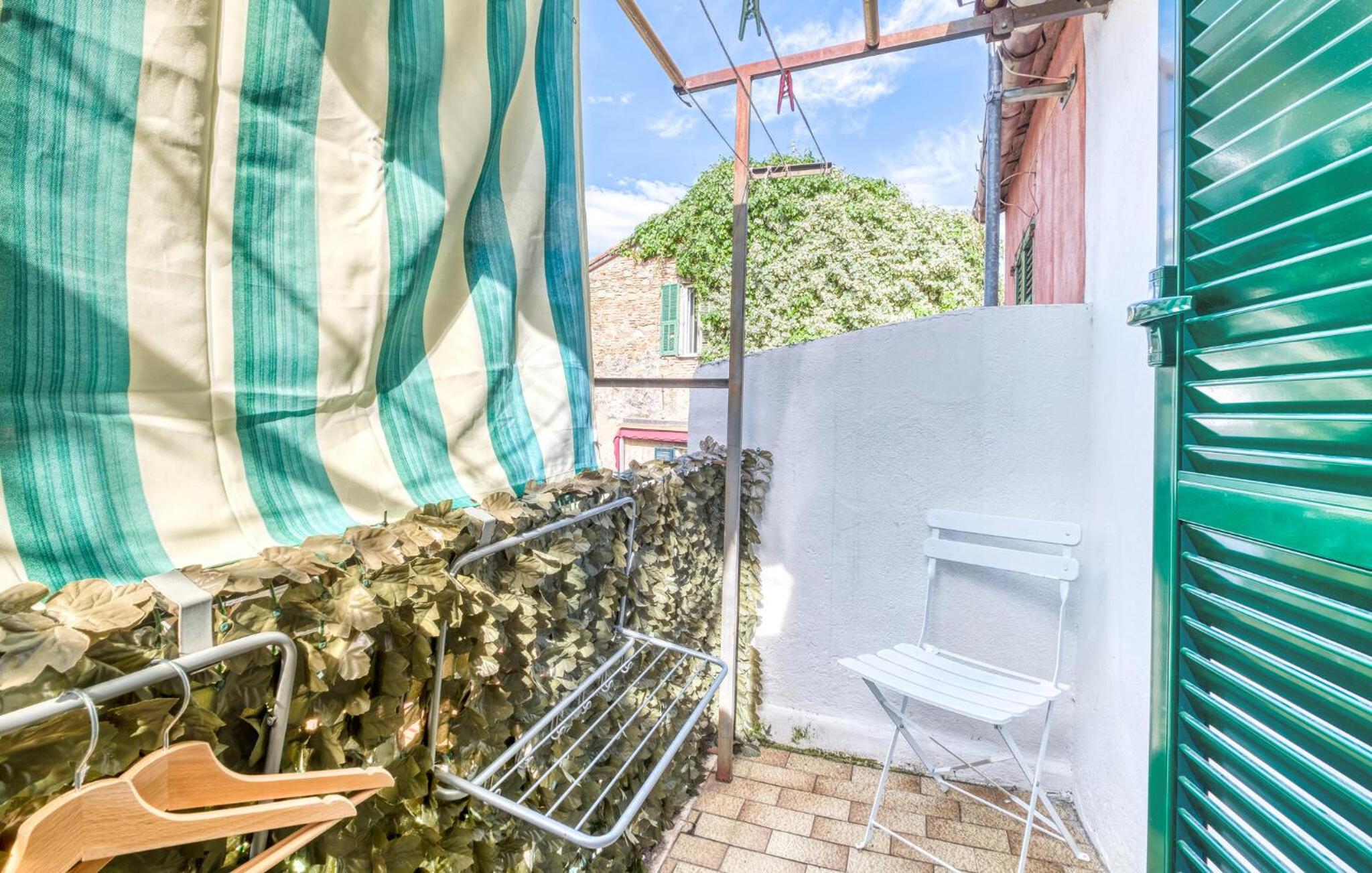 Gorgeous Apartment In Sanremo Im With Wifi view 5