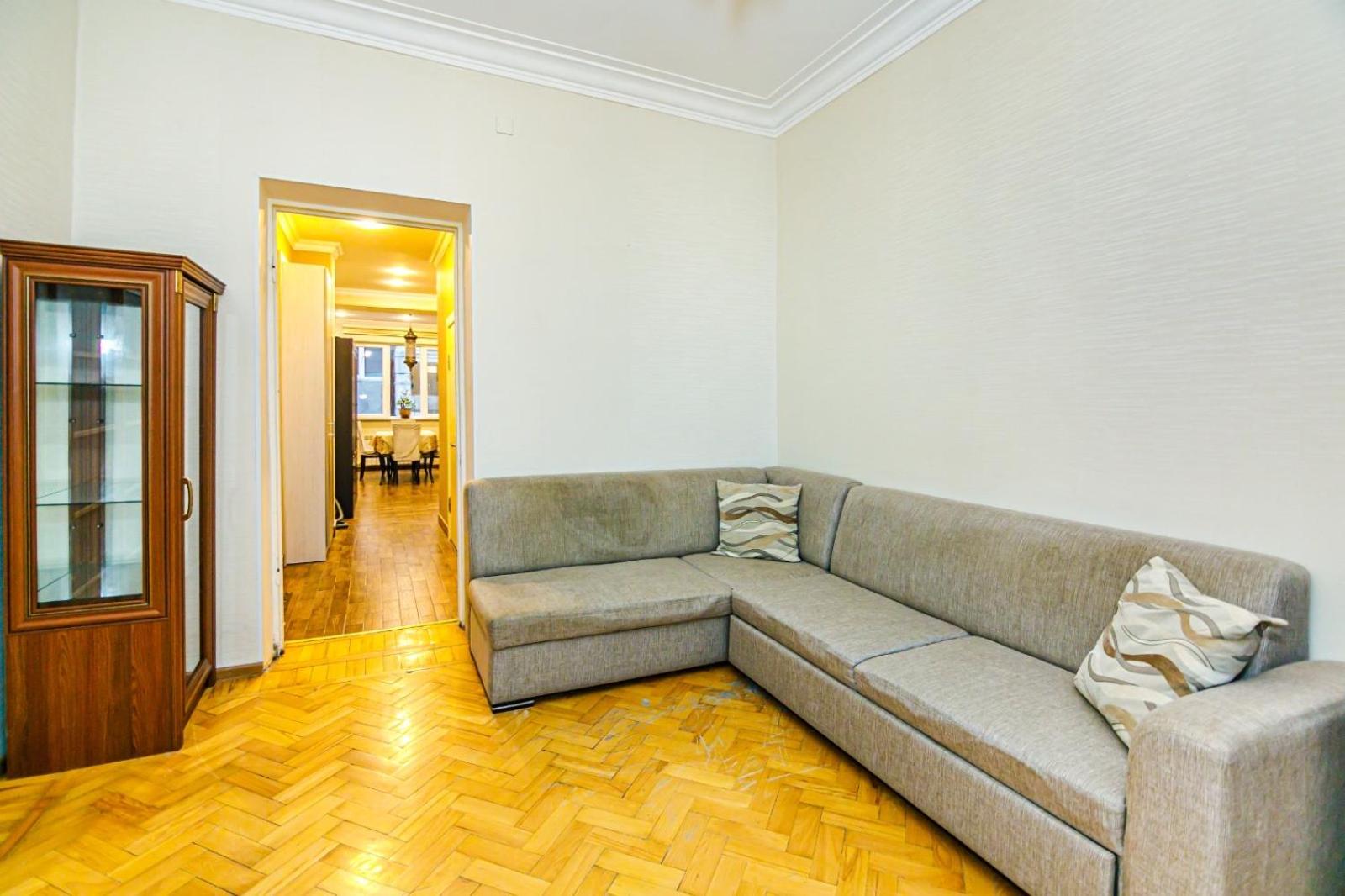 Cozy 1 bedroom in Nizami str,