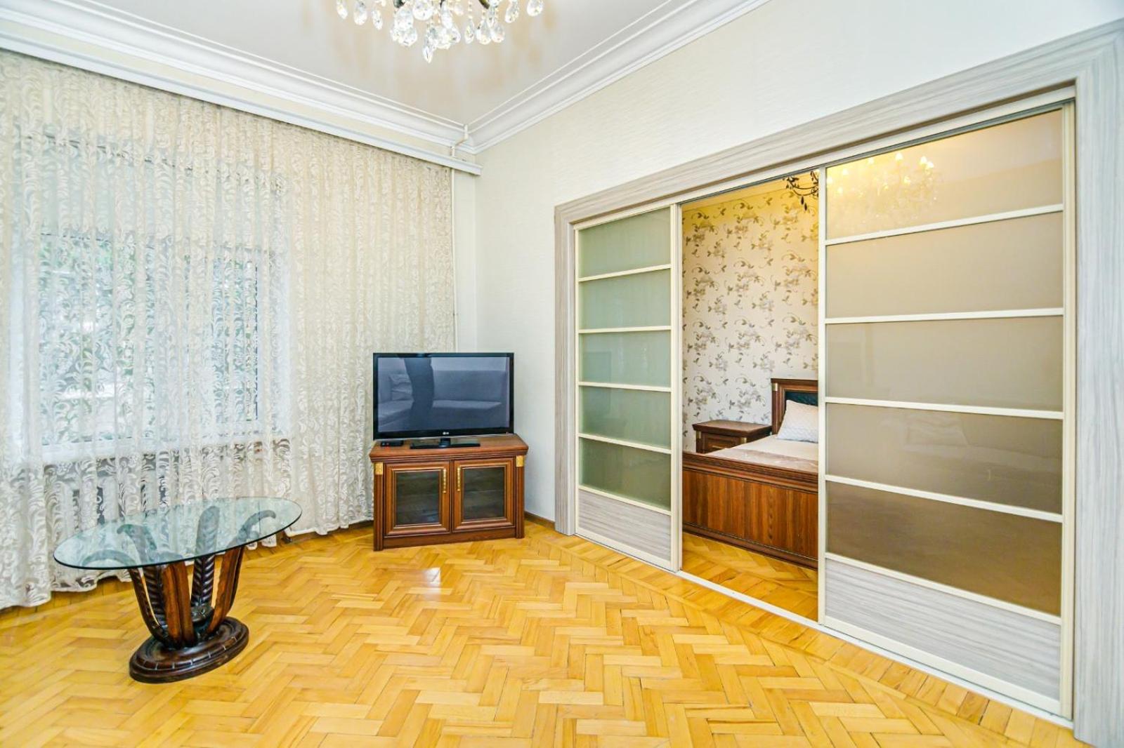 Cozy 1 bedroom in Nizami str,