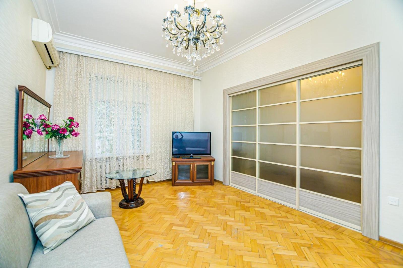 Cozy 1 bedroom in Nizami str,