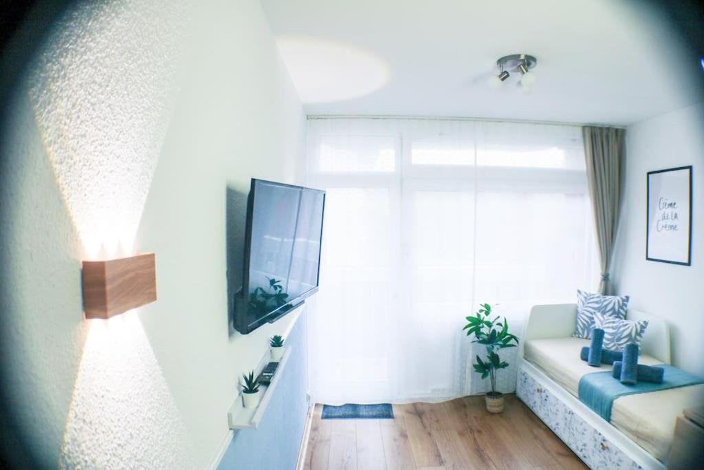 Le Petit- Niedliches Ferienapartment mit Pool