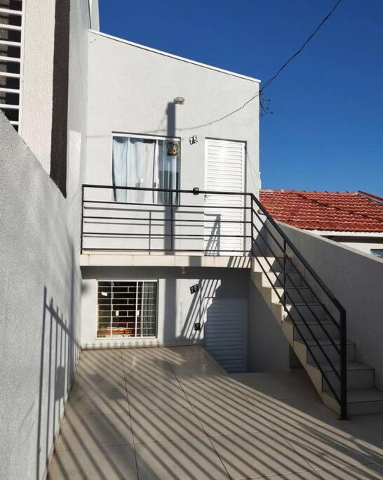 kitnet central com linda vista 75
