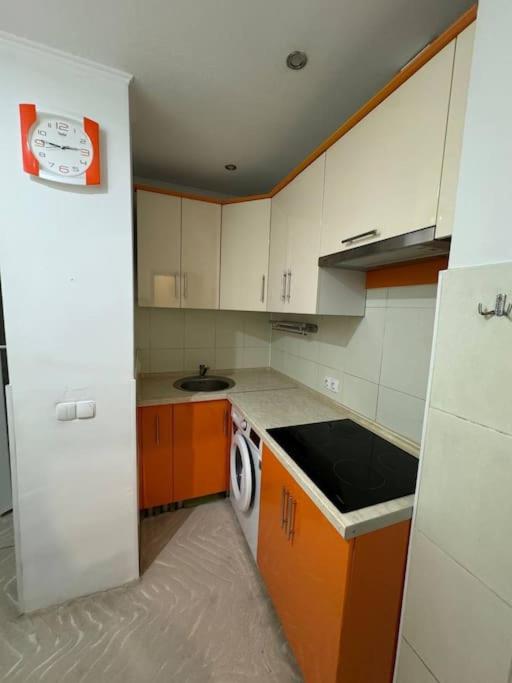 Apartment on Vieru Street view 2