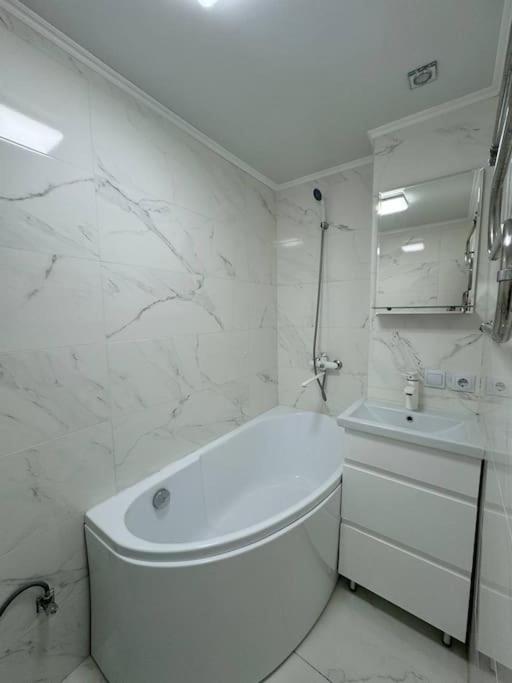 Apartment on Vieru Street view 5