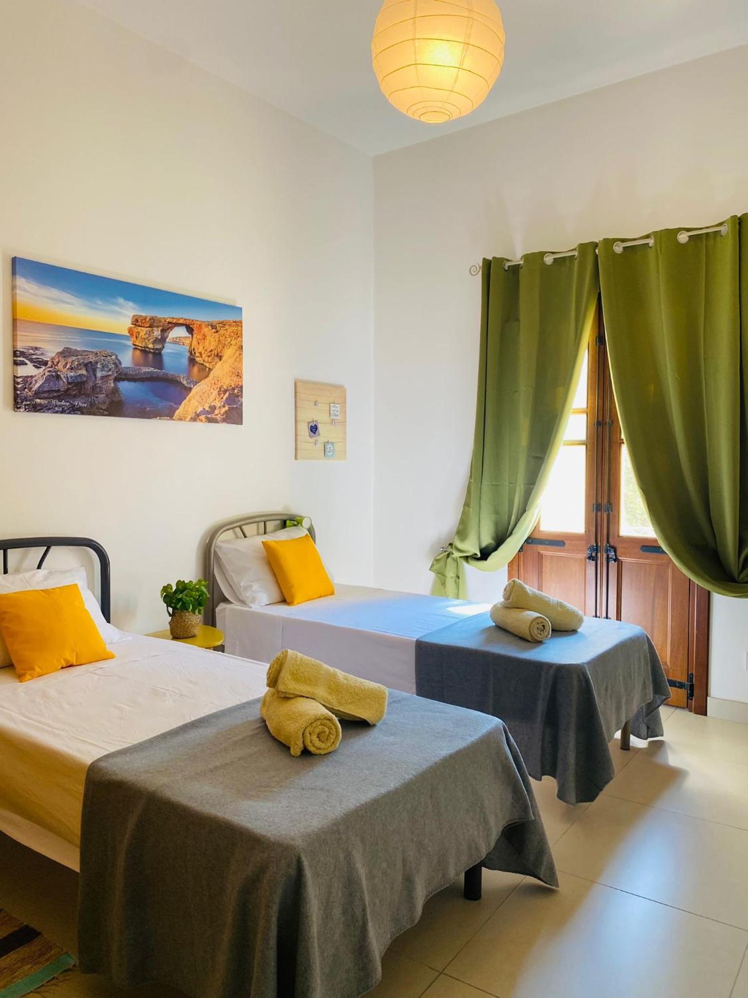 Spinola Shoreline Homestay St Julians photo 2