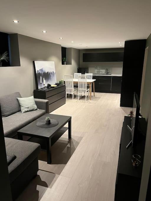 Apartment in Lofoten, near Viking museum and Unstad beach