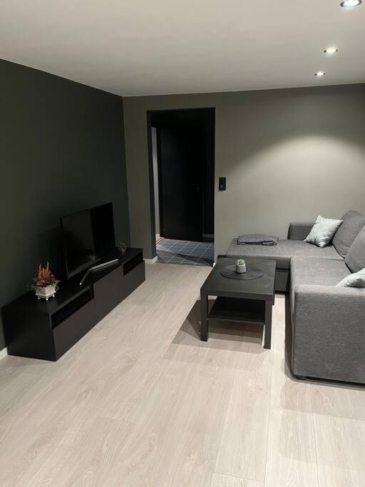 Apartment in Lofoten, near Viking museum and Unstad beach