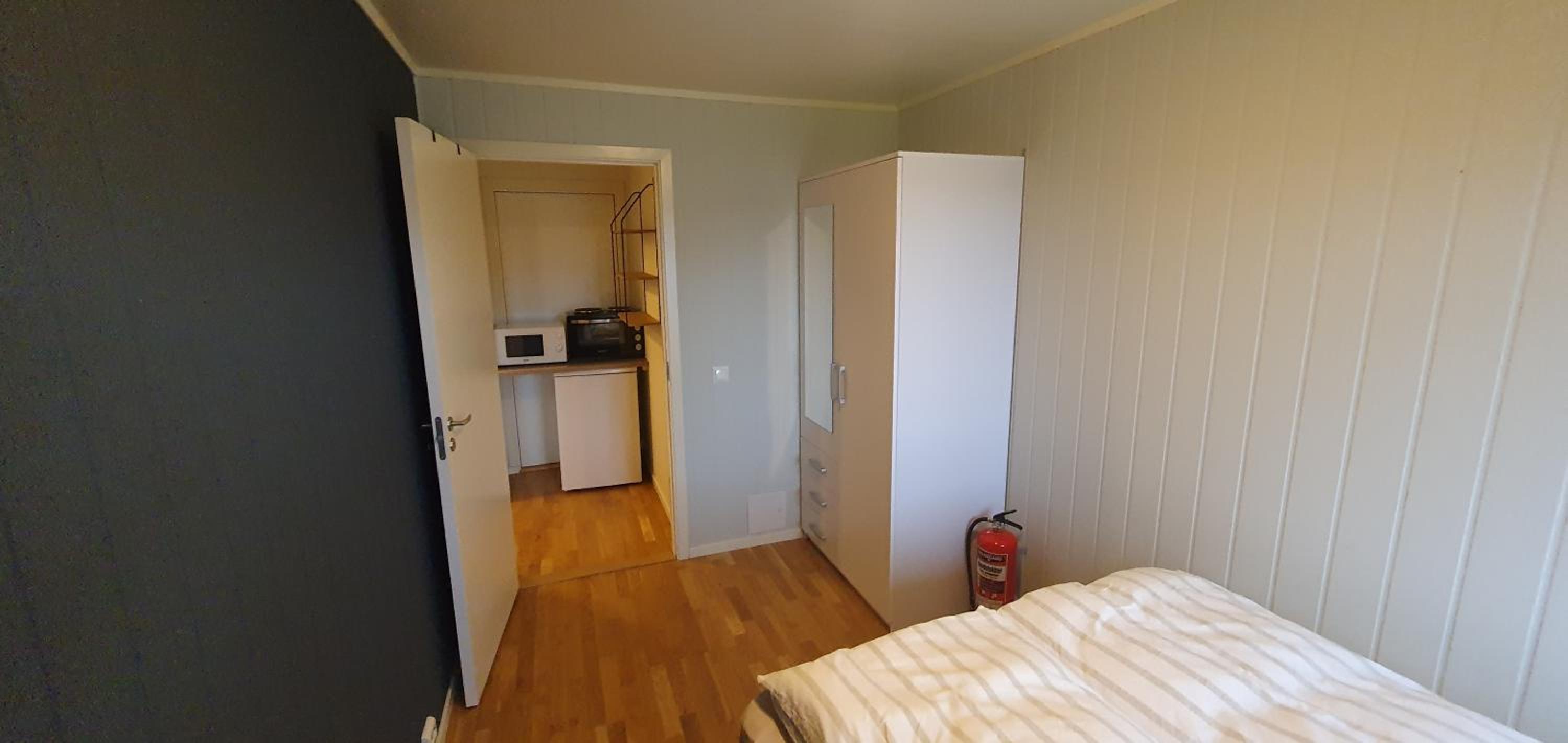 Flat on Kvaloya, Tromsoe view 4