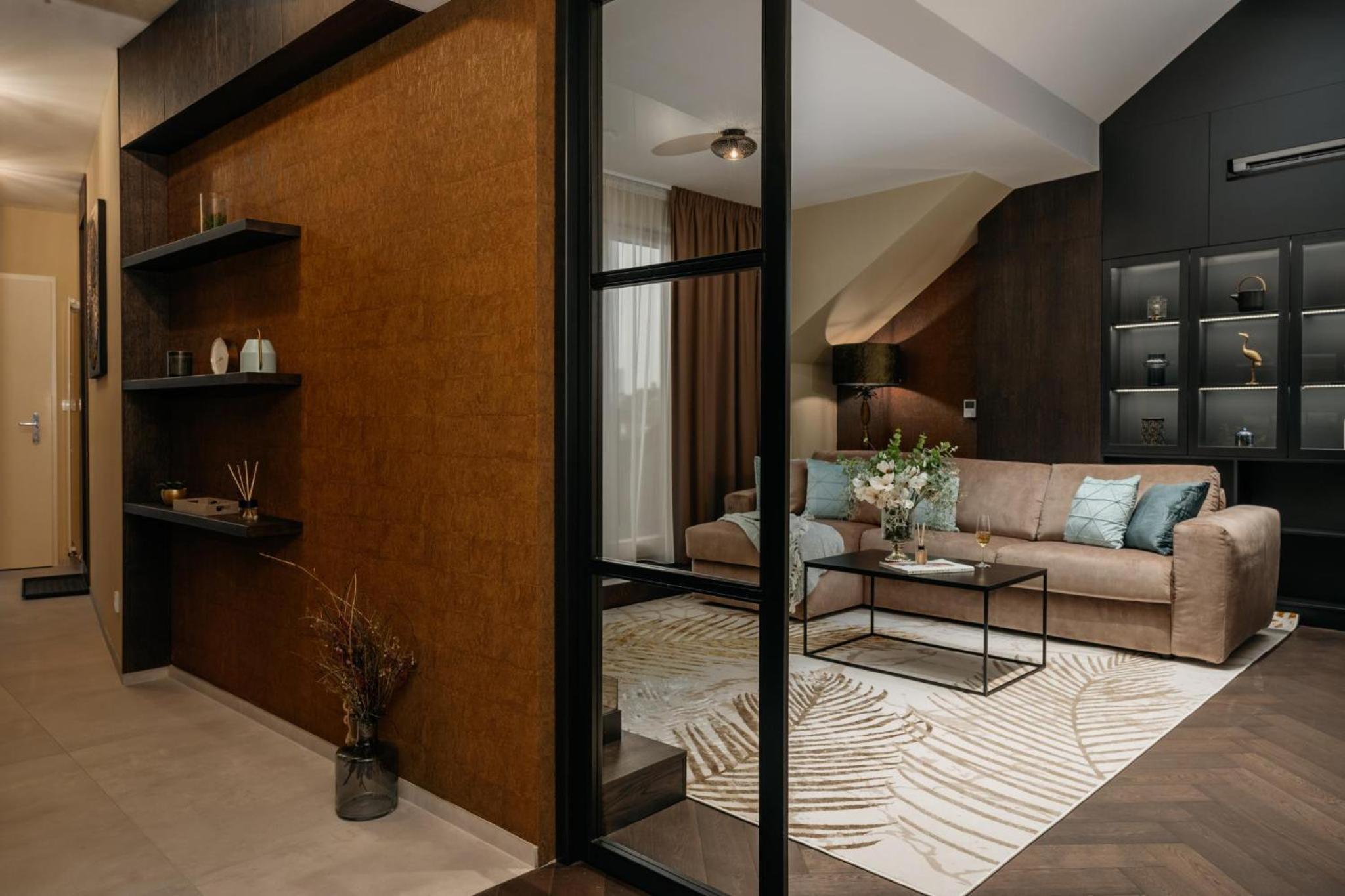 Two bedroom maisonette with balcony in Smíchov by Prague Days