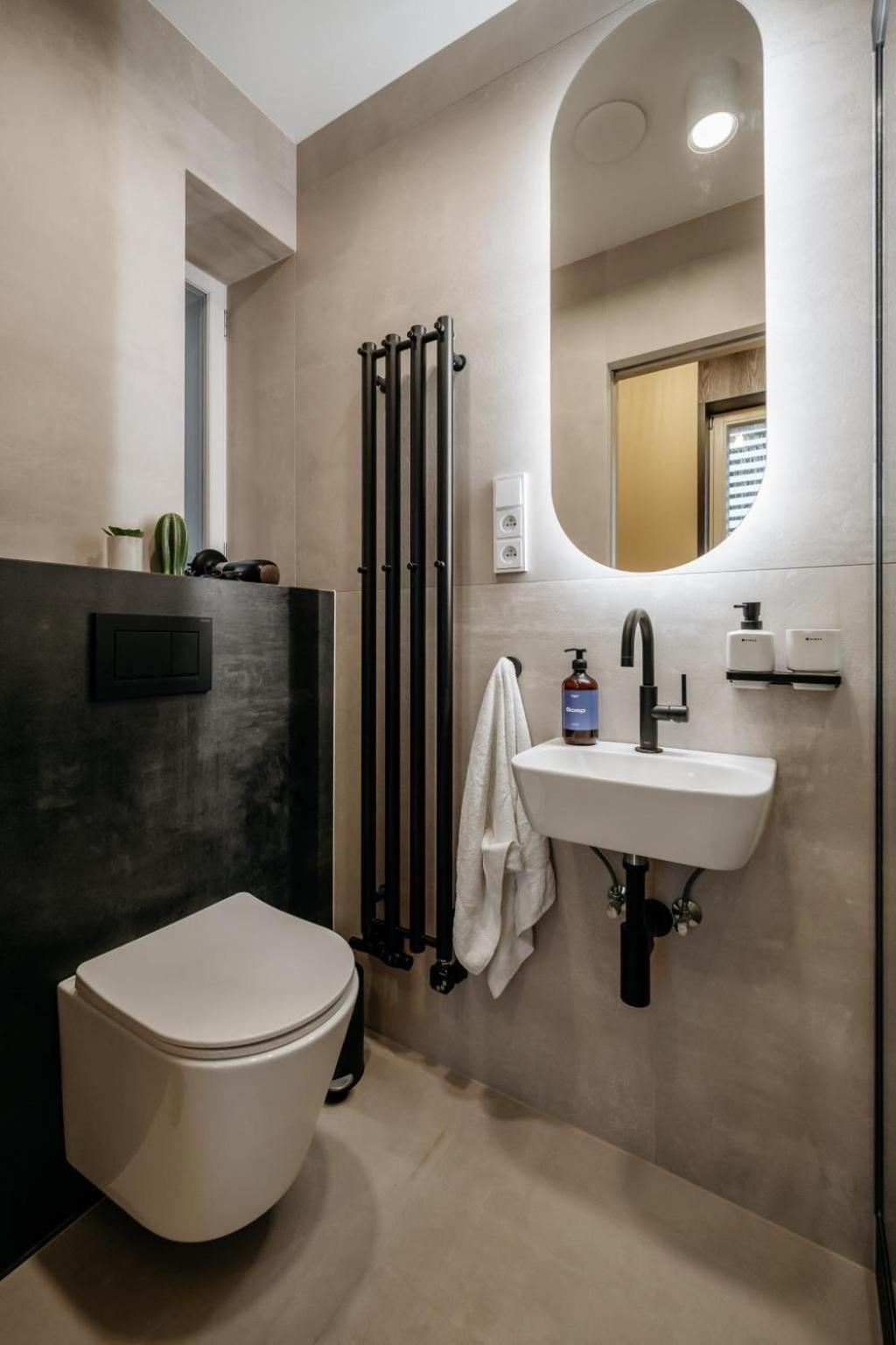 Two bedroom maisonette with balcony in Smíchov by Prague Days
