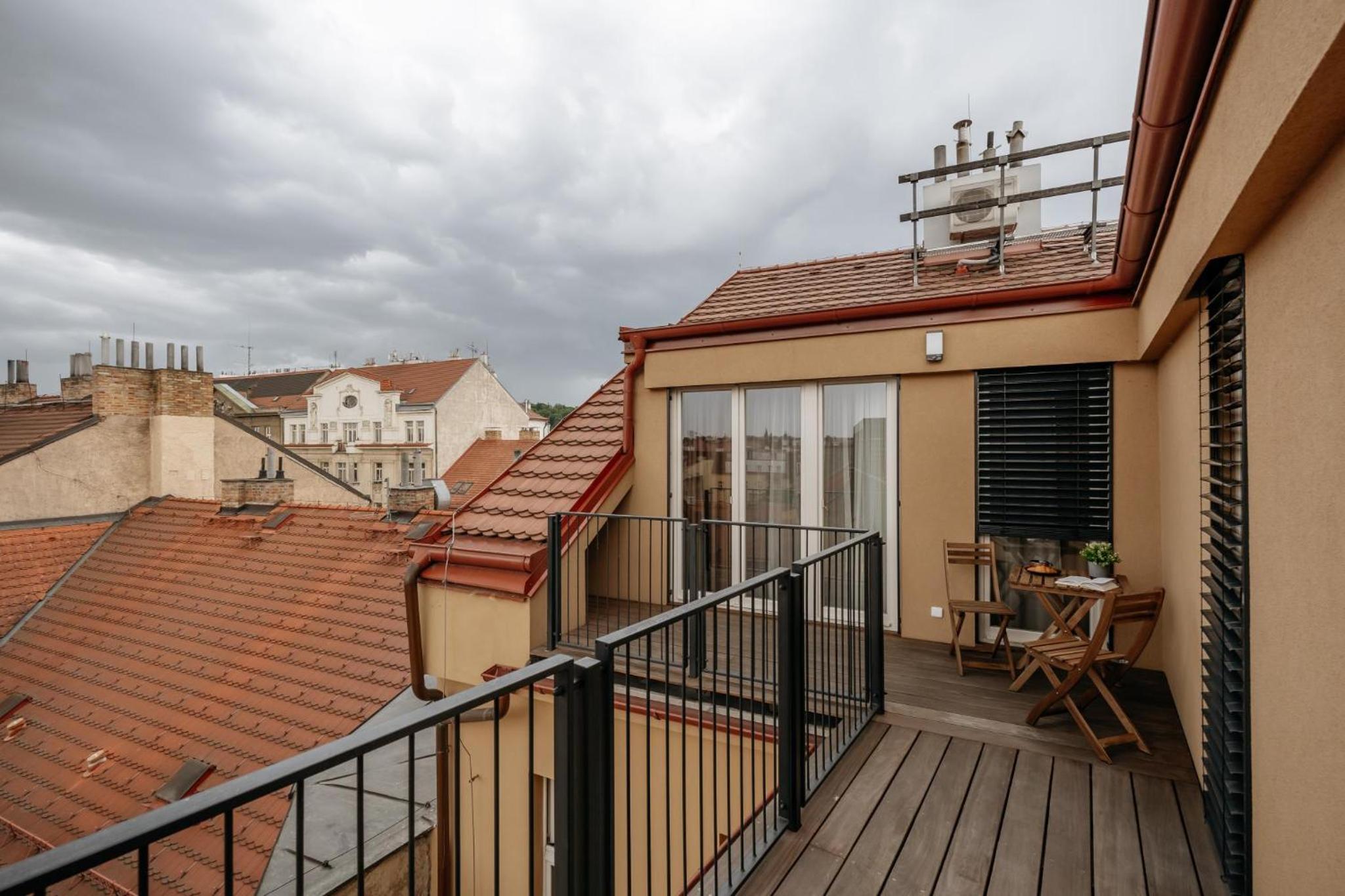 Two bedroom maisonette with balcony in Smíchov by Prague Days