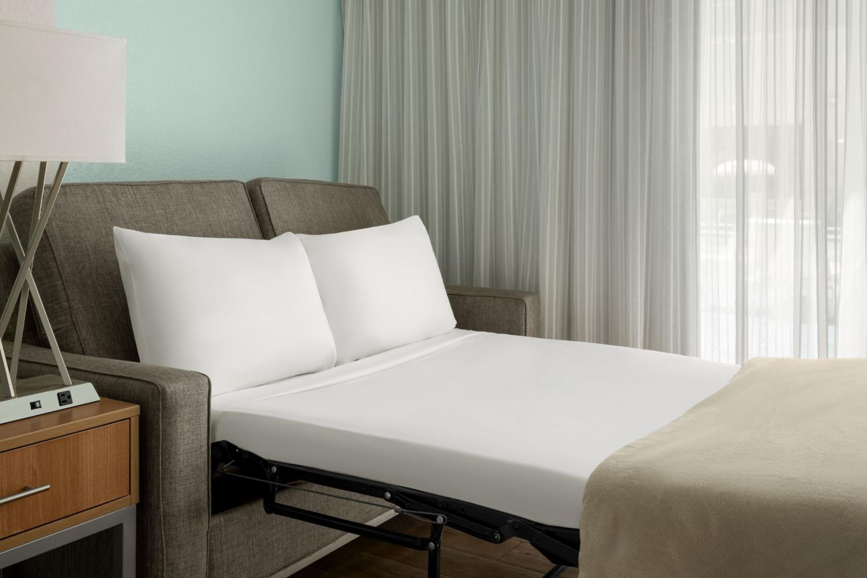 Nassau - Paradise Island Vacations - Courtyard by Marriott Nassau Downtown/Junkanoo Beach - Property Image 32