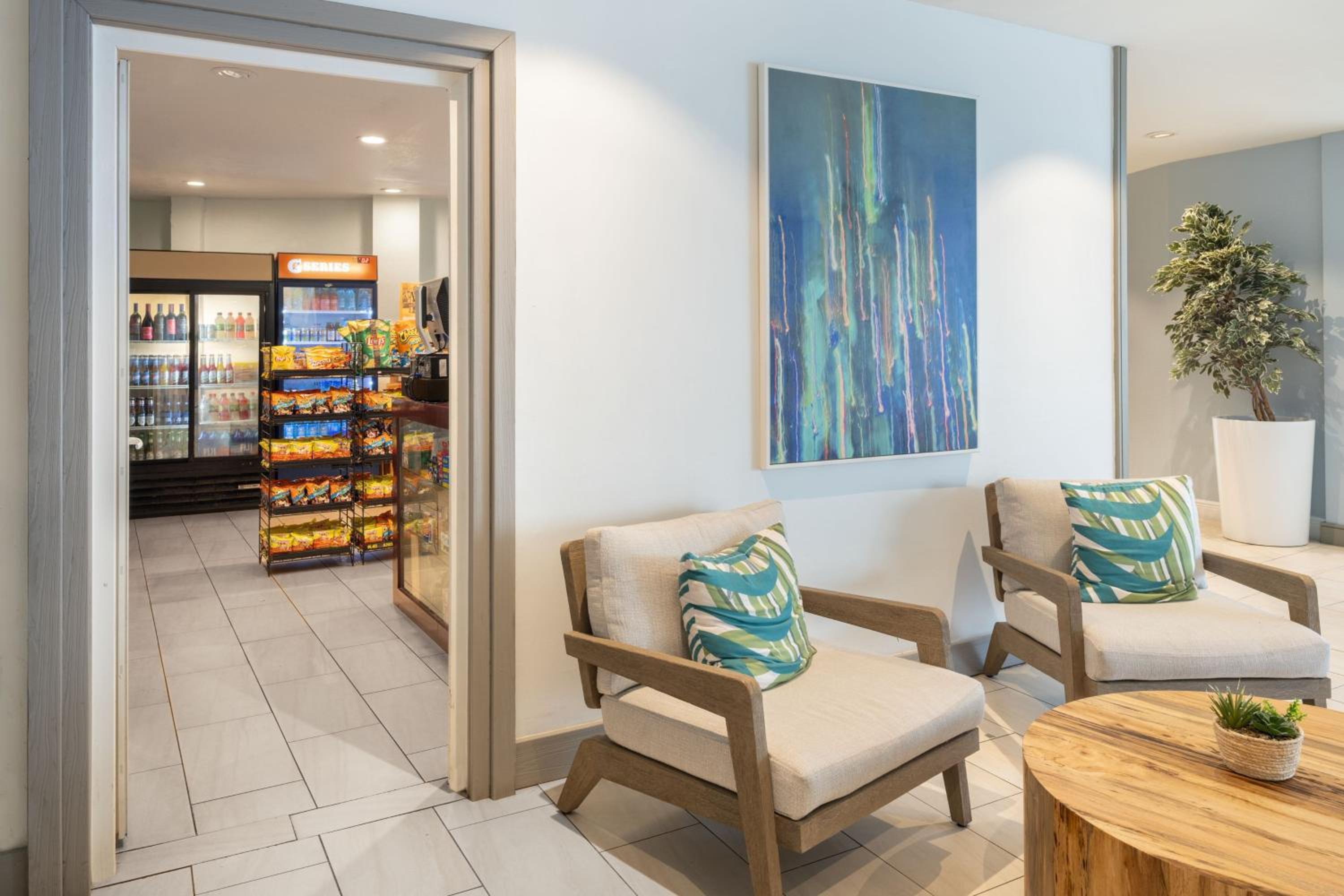 Nassau - Paradise Island Vacations - Courtyard by Marriott Nassau Downtown/Junkanoo Beach - Property Image 20