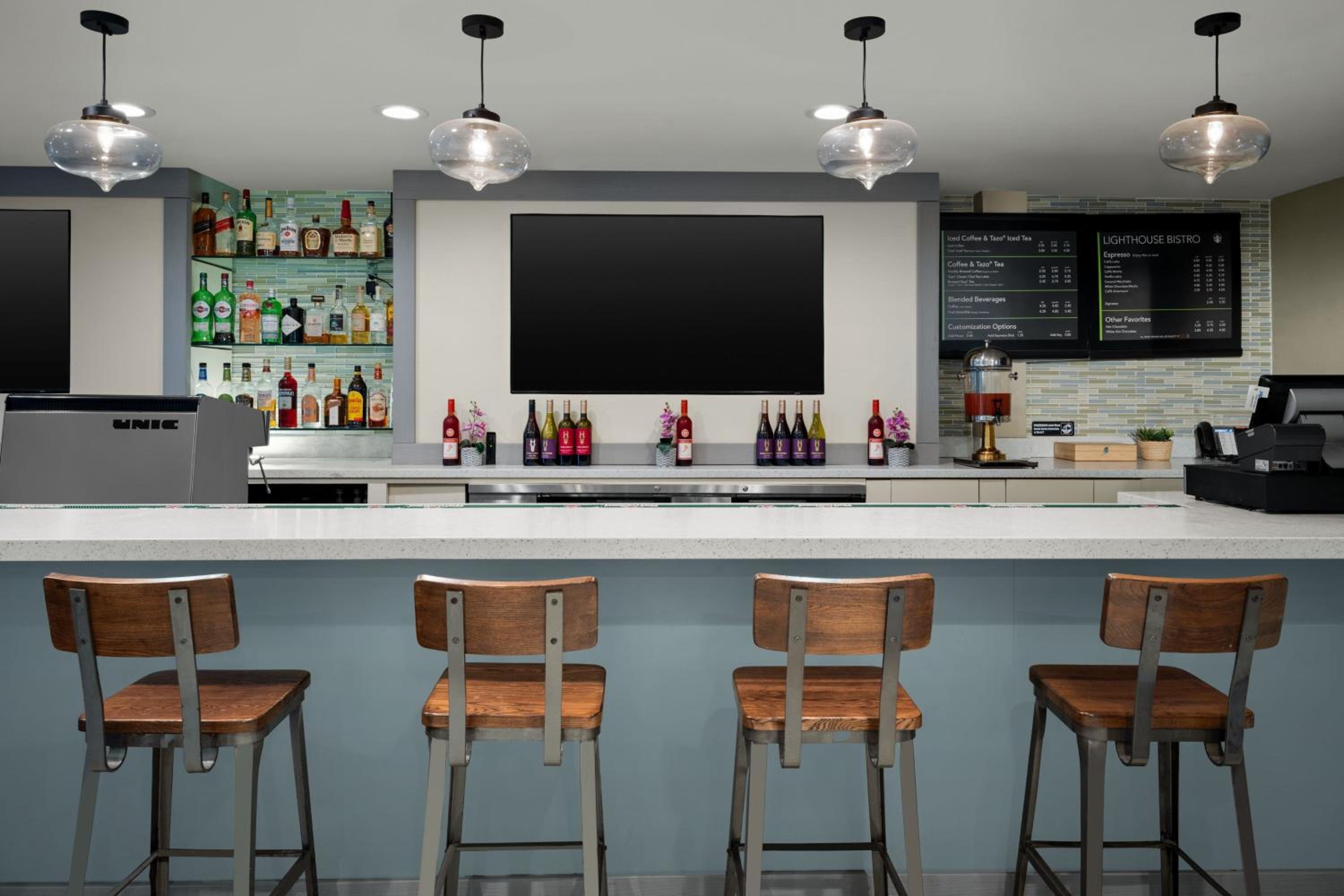 Nassau - Paradise Island Vacations - Courtyard by Marriott Nassau Downtown/Junkanoo Beach - Property Image 22