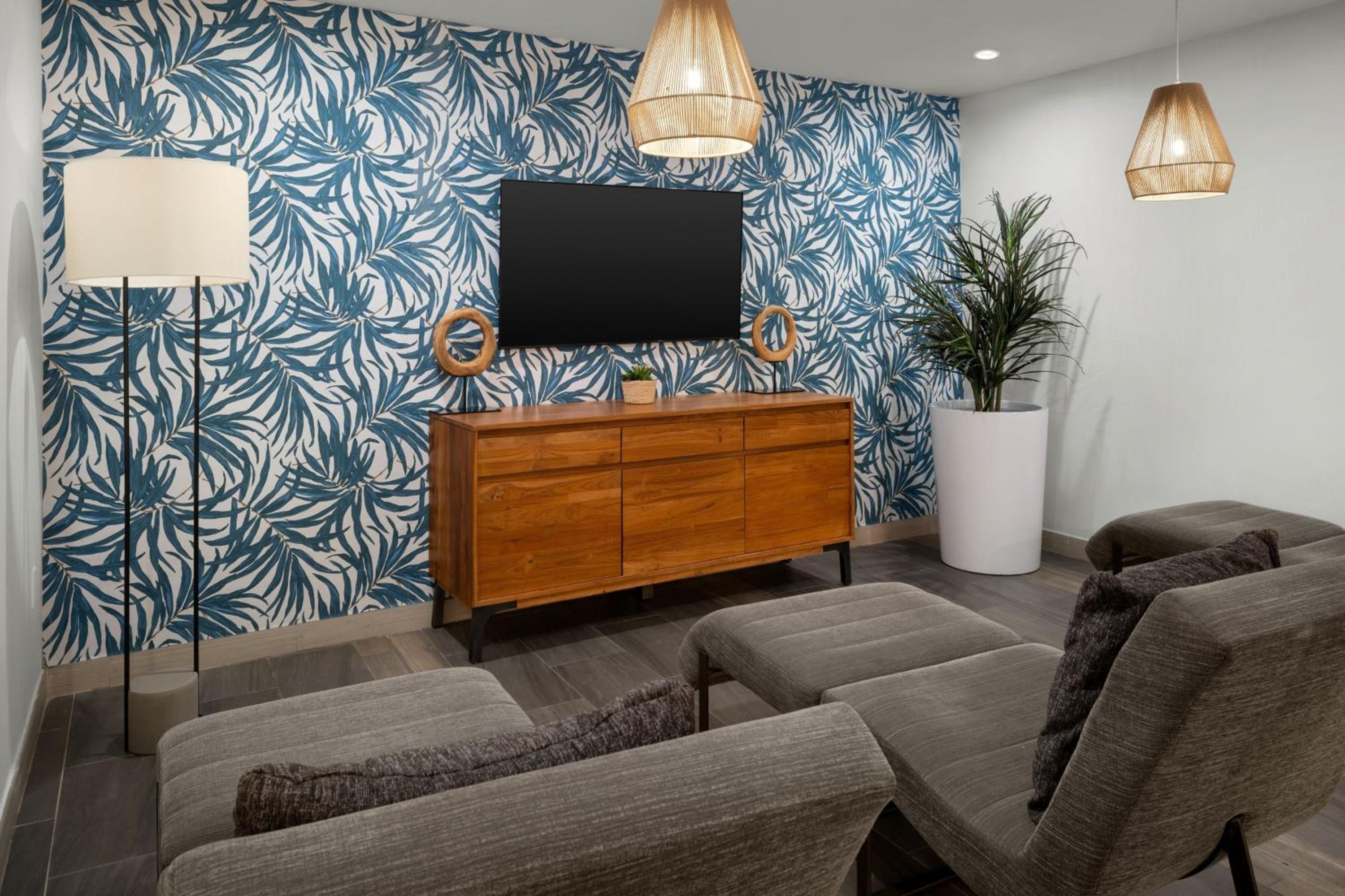 Nassau - Paradise Island Vacations - Courtyard by Marriott Nassau Downtown/Junkanoo Beach - Property Image 27