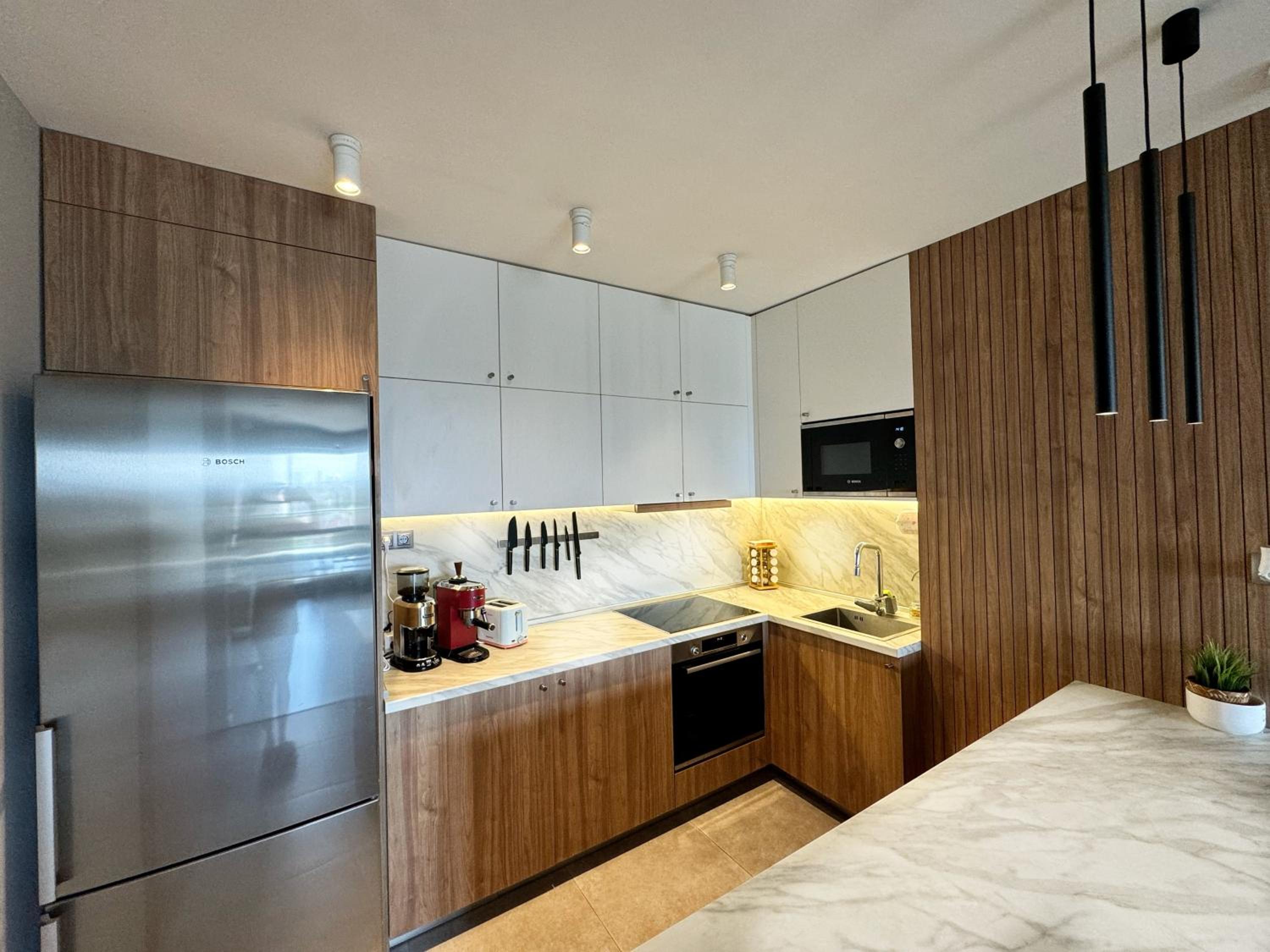 Central Apartment with Amazing Views