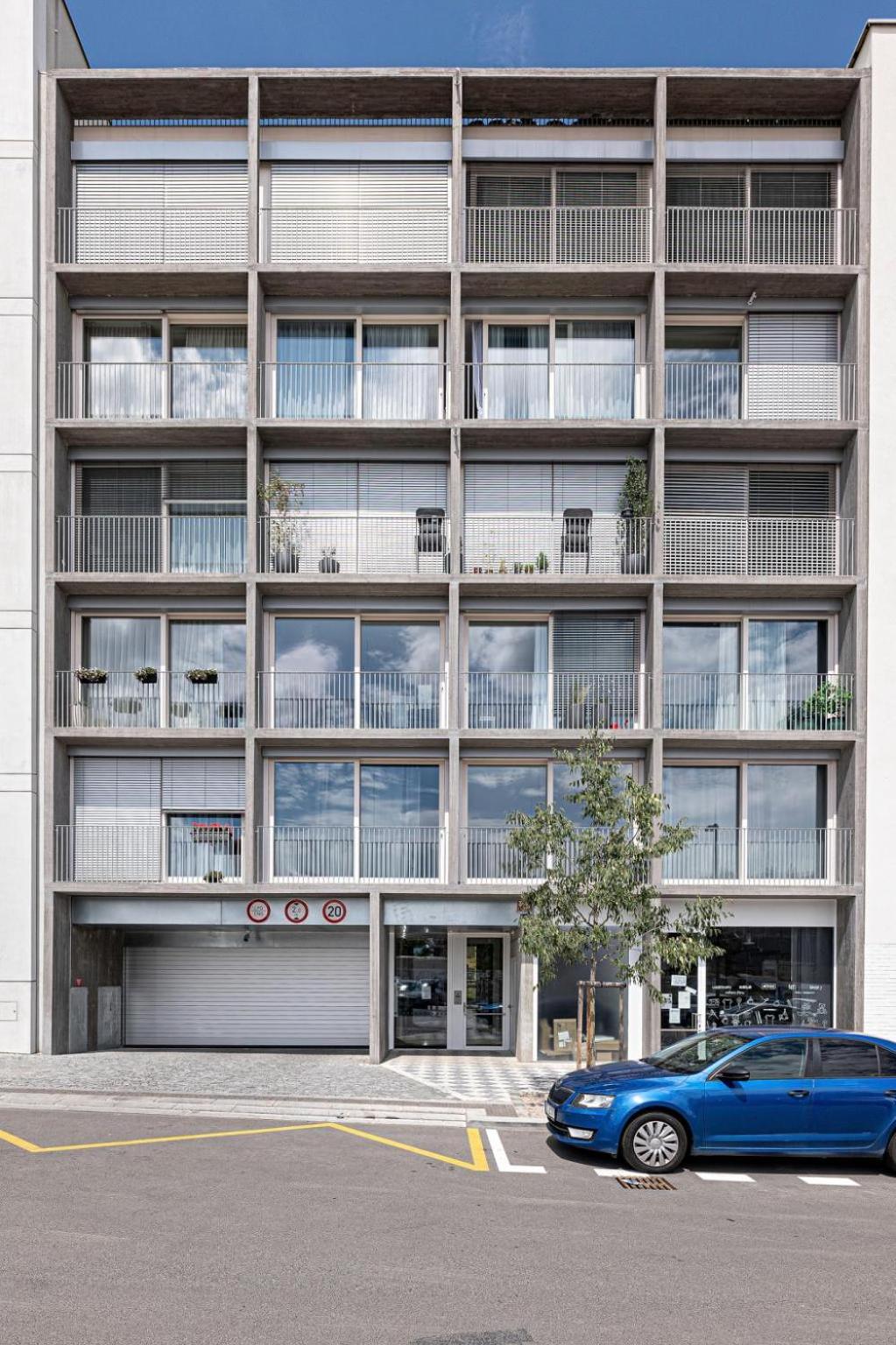 Prague Days - Studio Apartment with Garage Parking and Balcony